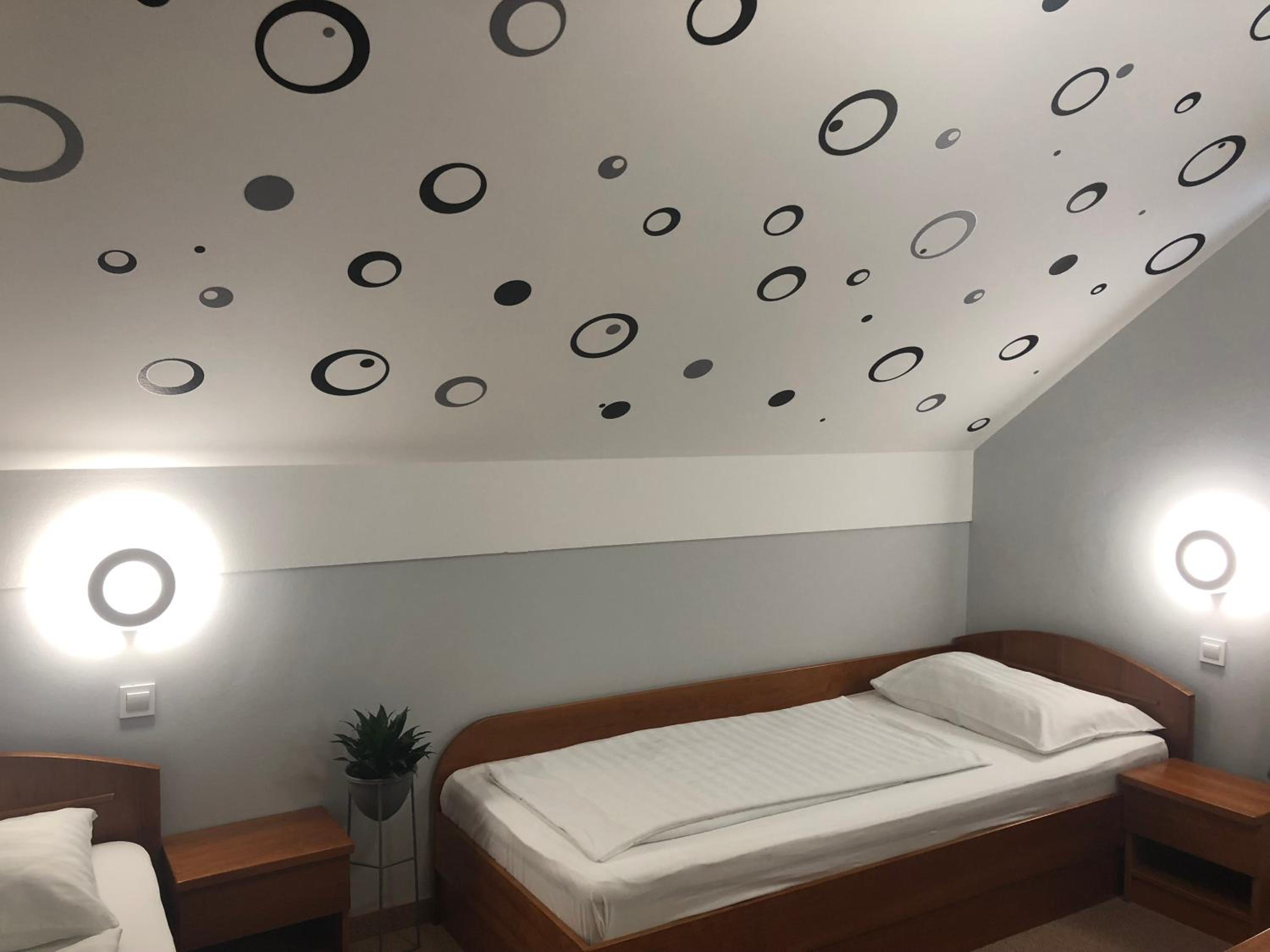 Double or Twin Room - Main Building - Photo 11