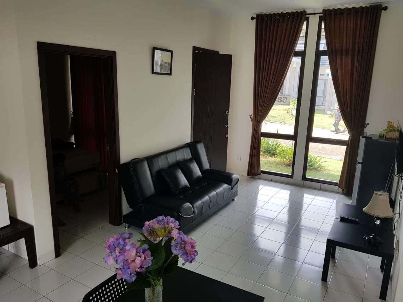 Two-Bedroom House - Photo 42