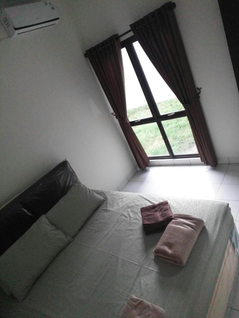 Two-Bedroom House - Photo 39