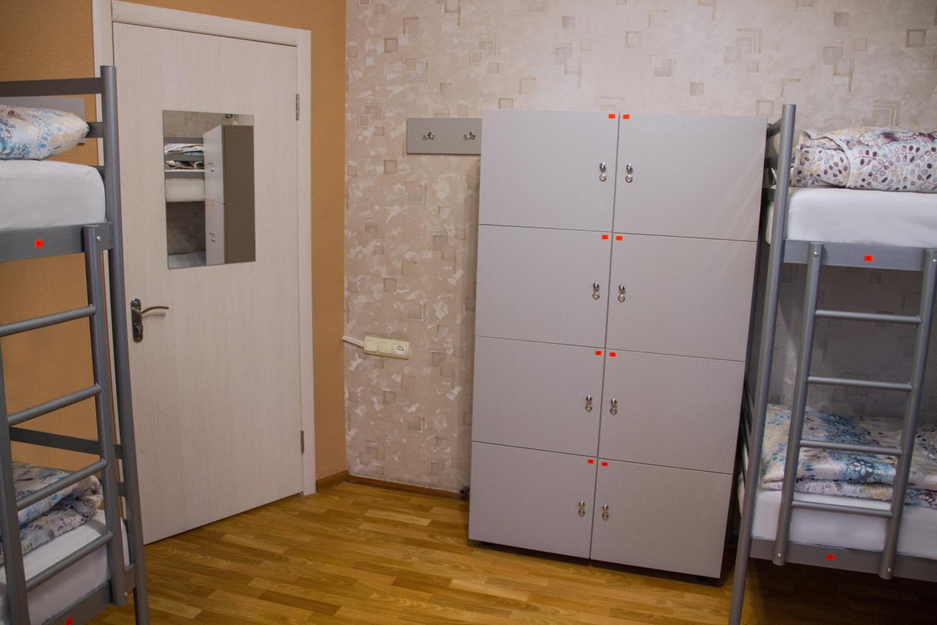 Bed in 6-Bed Mixed Dormitory Room photo 3