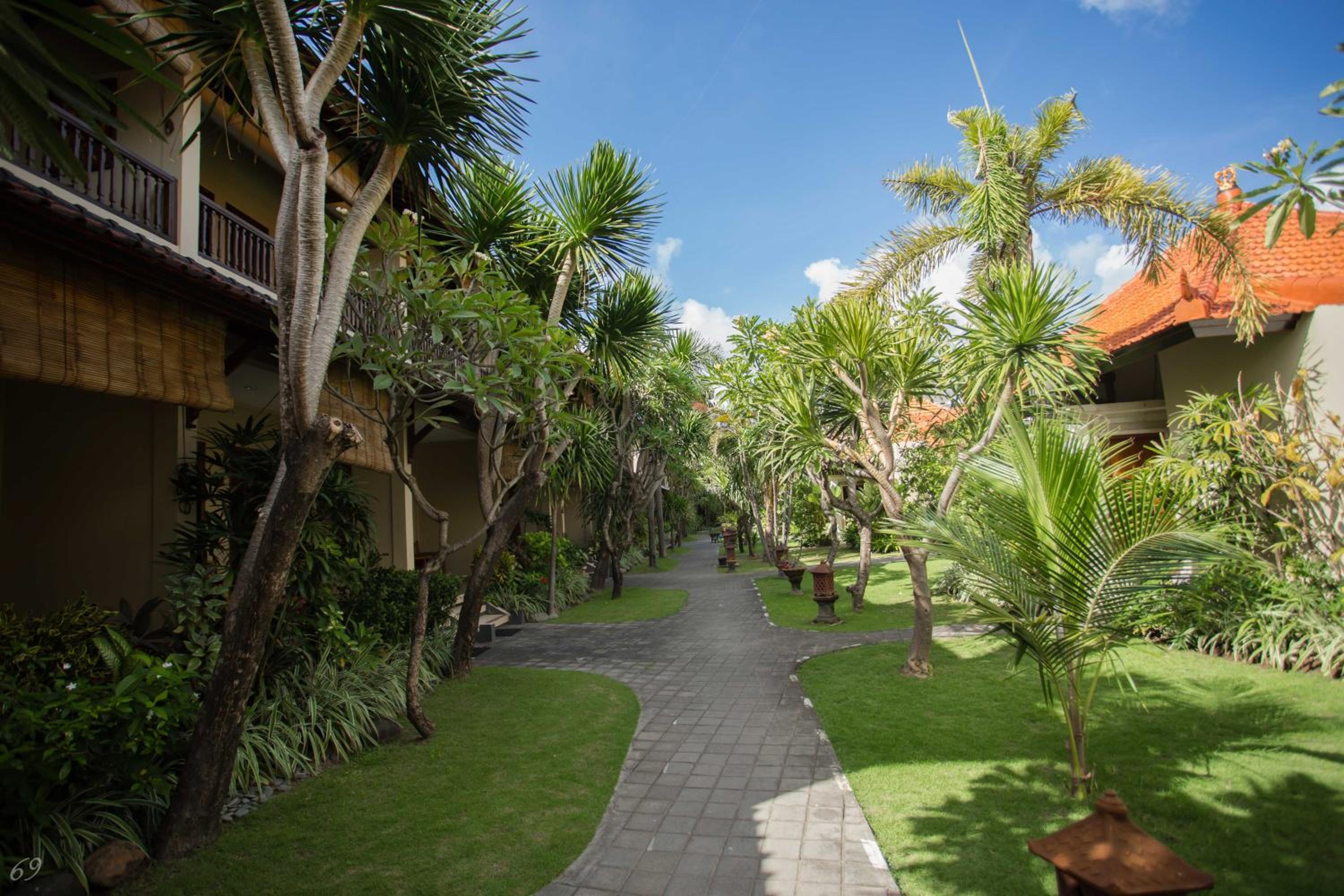 Grand Deluxe Double or Twin Room with Terrace