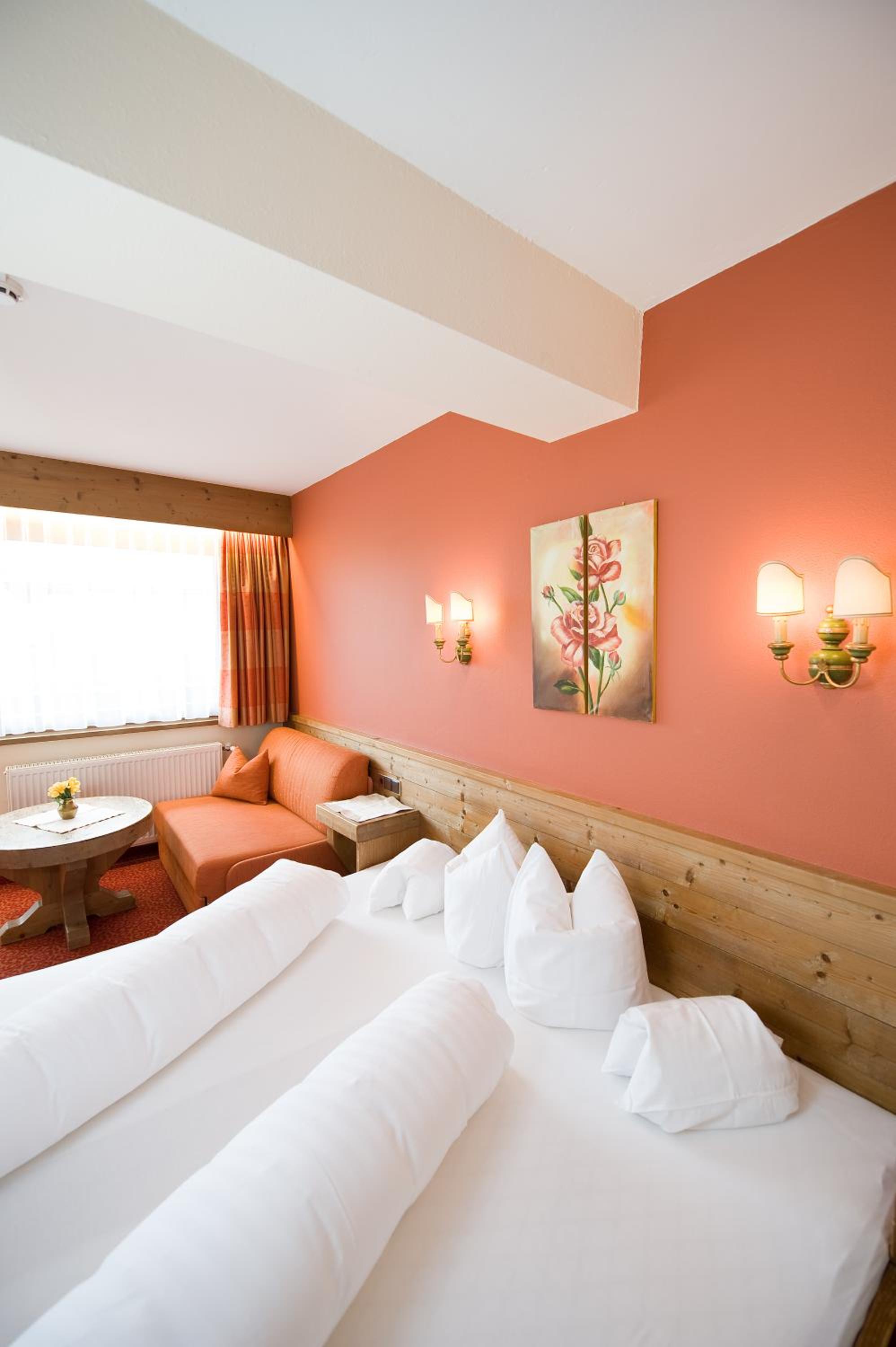 Double Room with Balcony - Photo 1