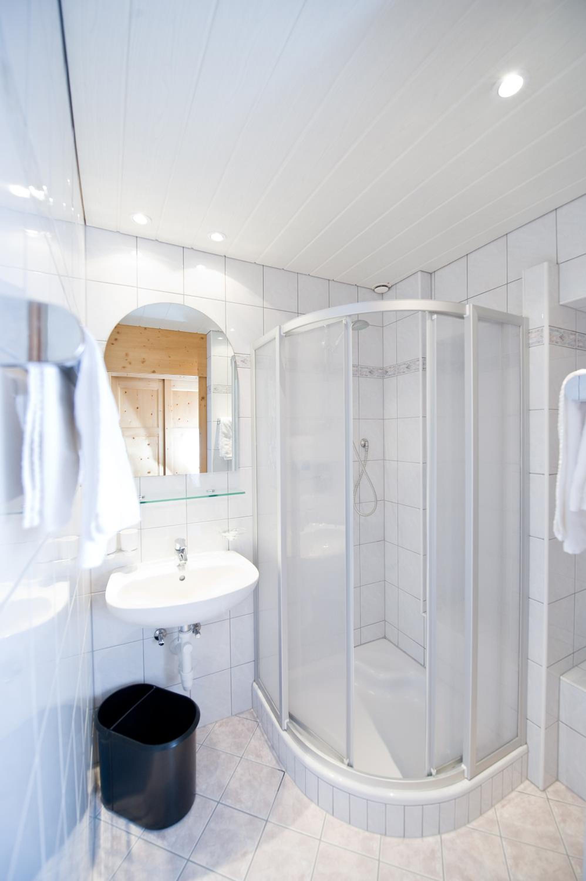 Double Room with Garden View - Photo 4