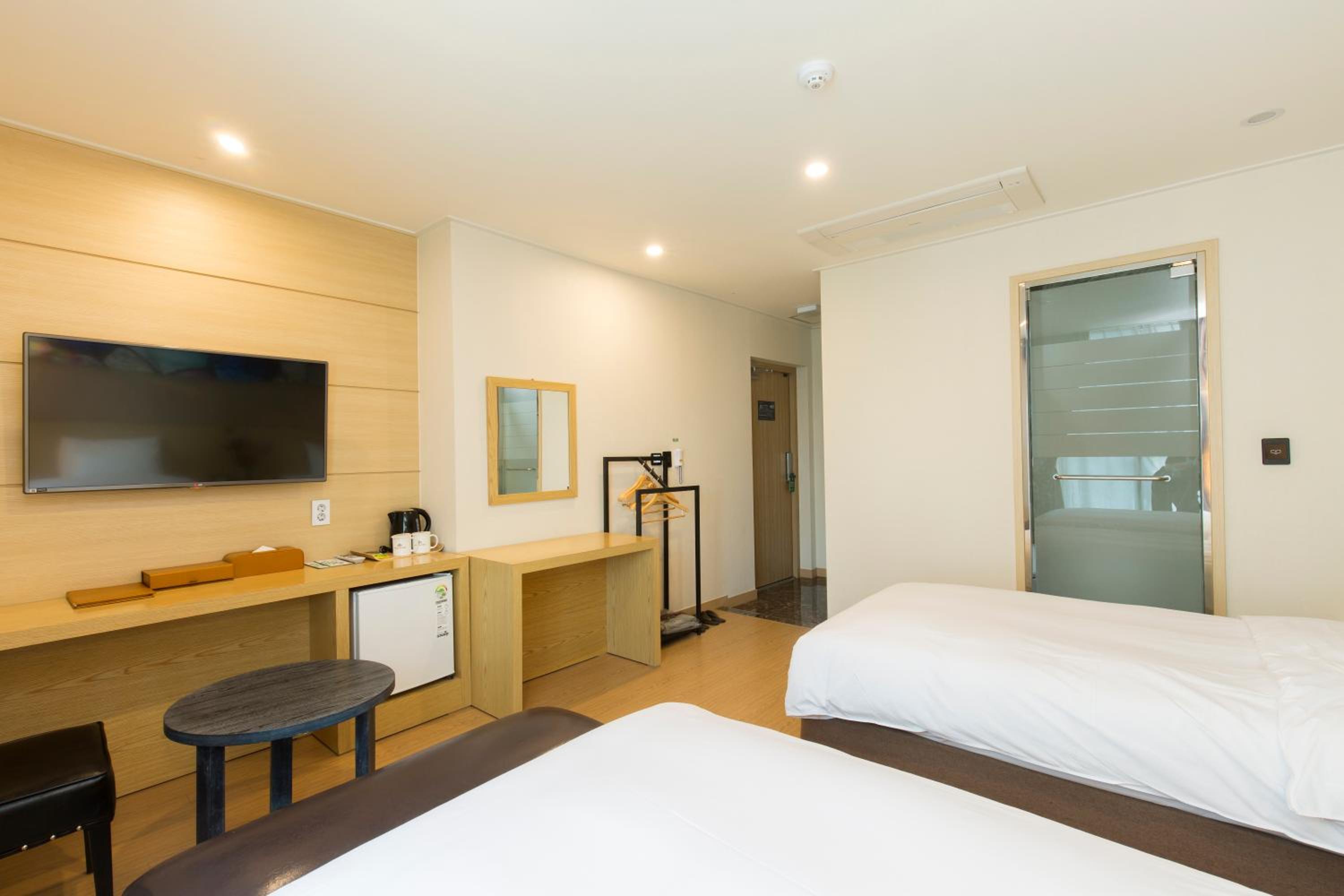 Superior Twin Room photo 3
