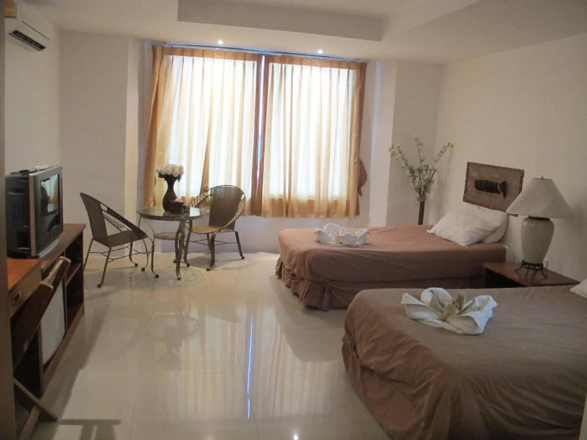 Standard Twin Room - Photo 1
