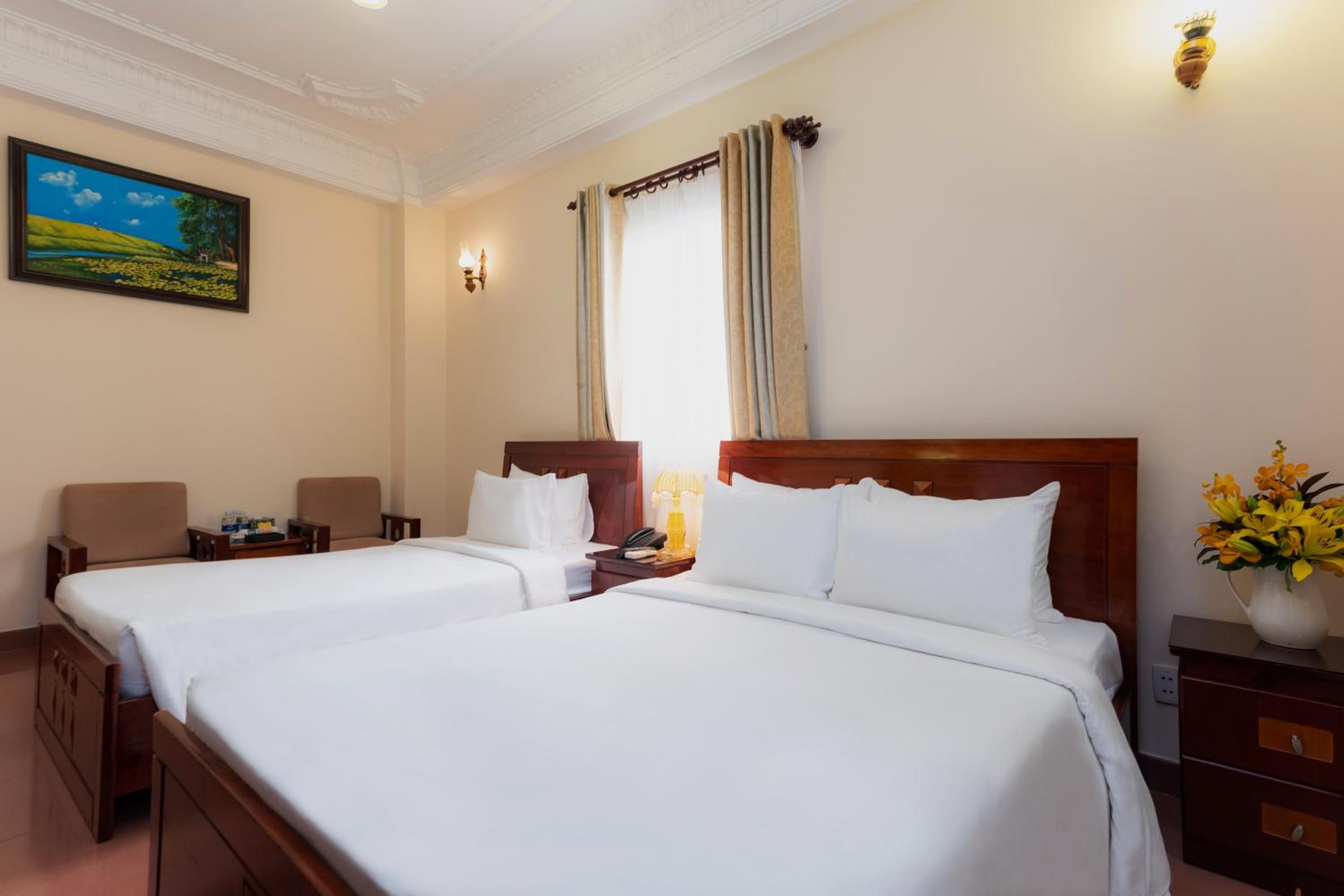 Deluxe Triple Room photo 3