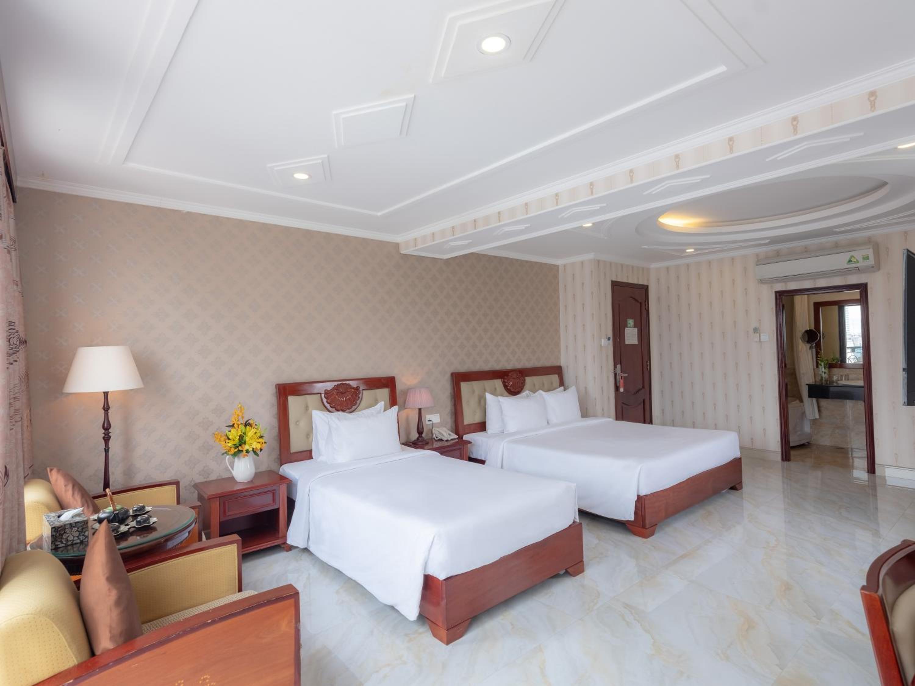 Junior Suite with Balcony photo 3