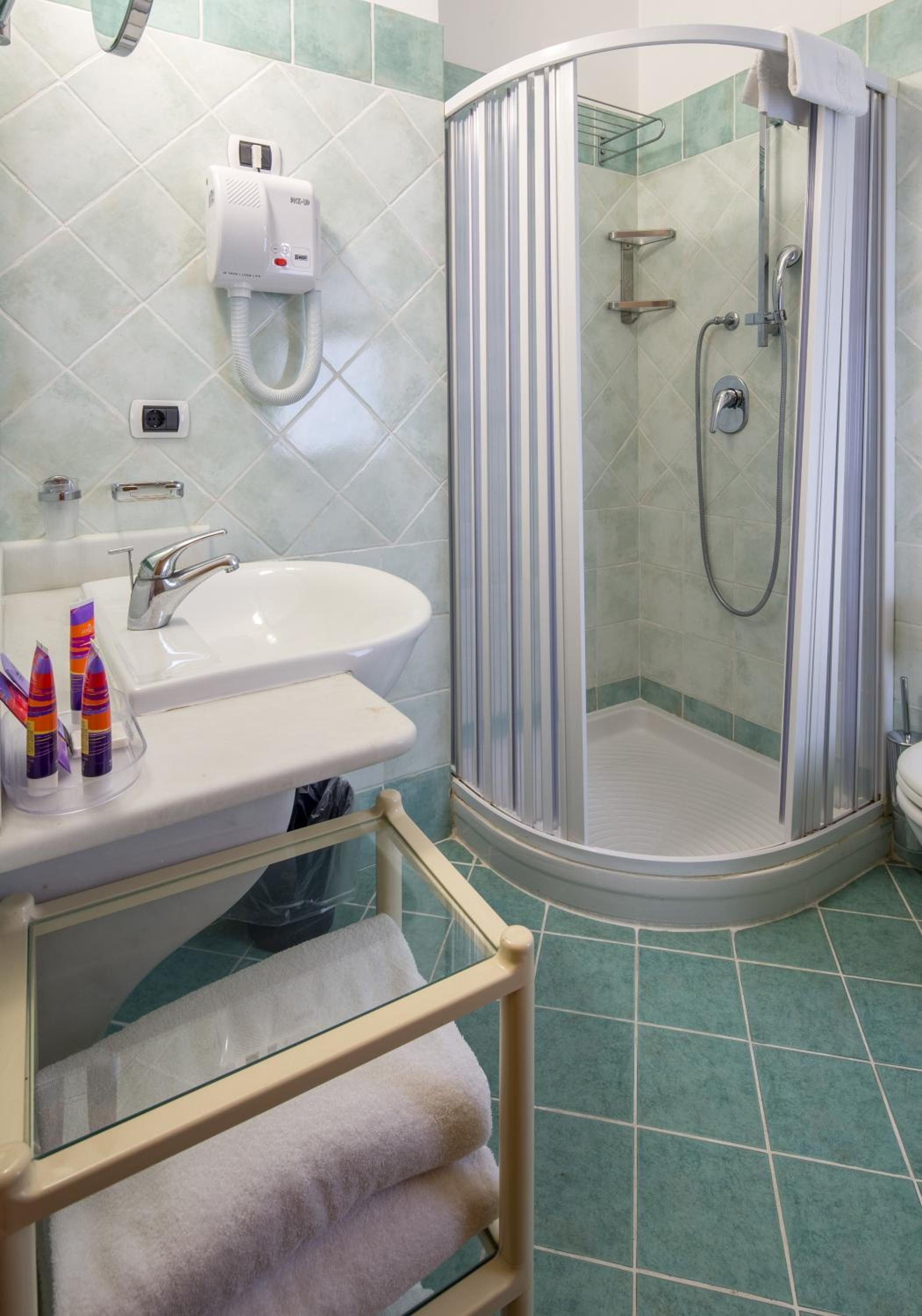 Superior Triple Room - Detached Villa - Photo 13