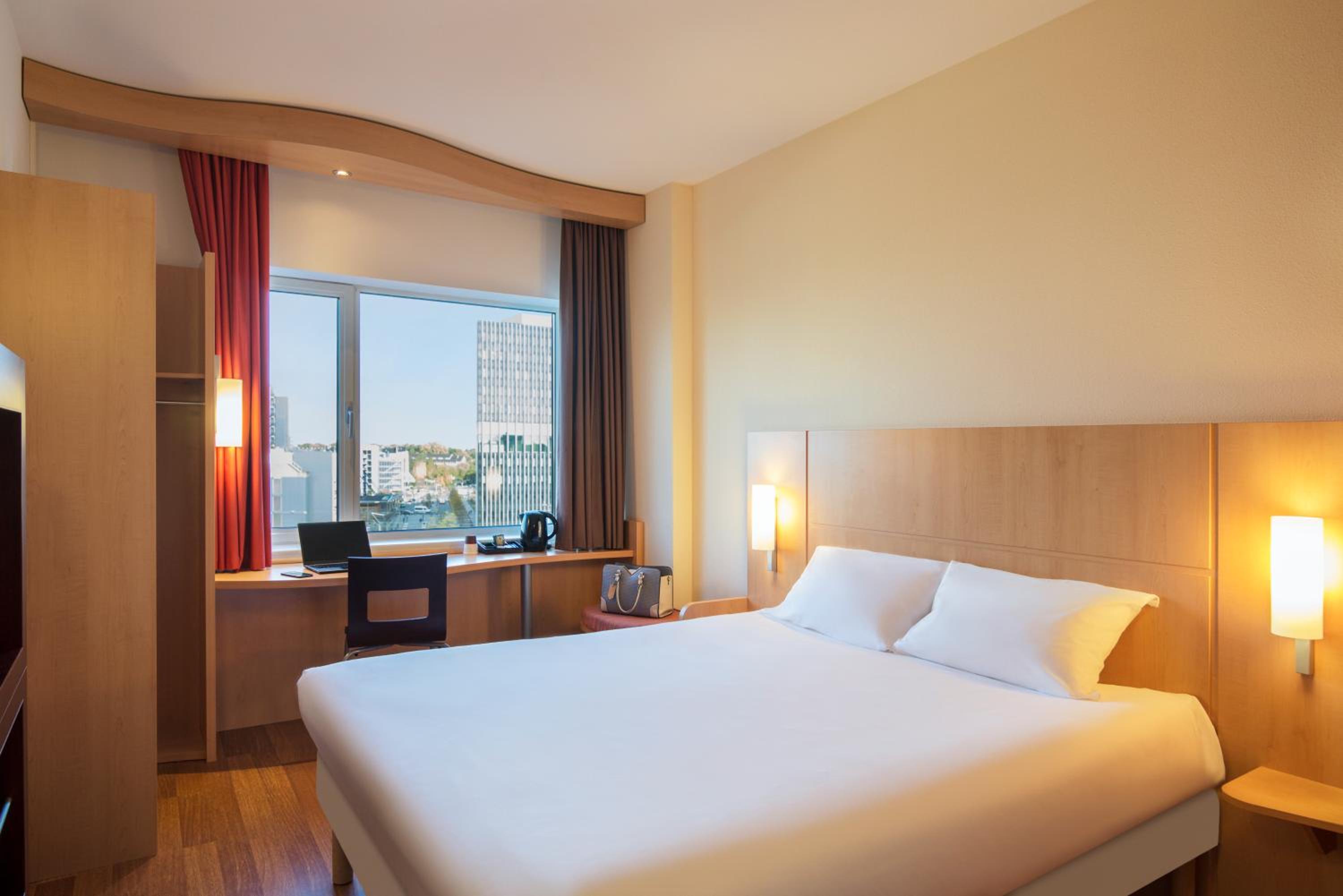 Standard Double Room - Photo 3