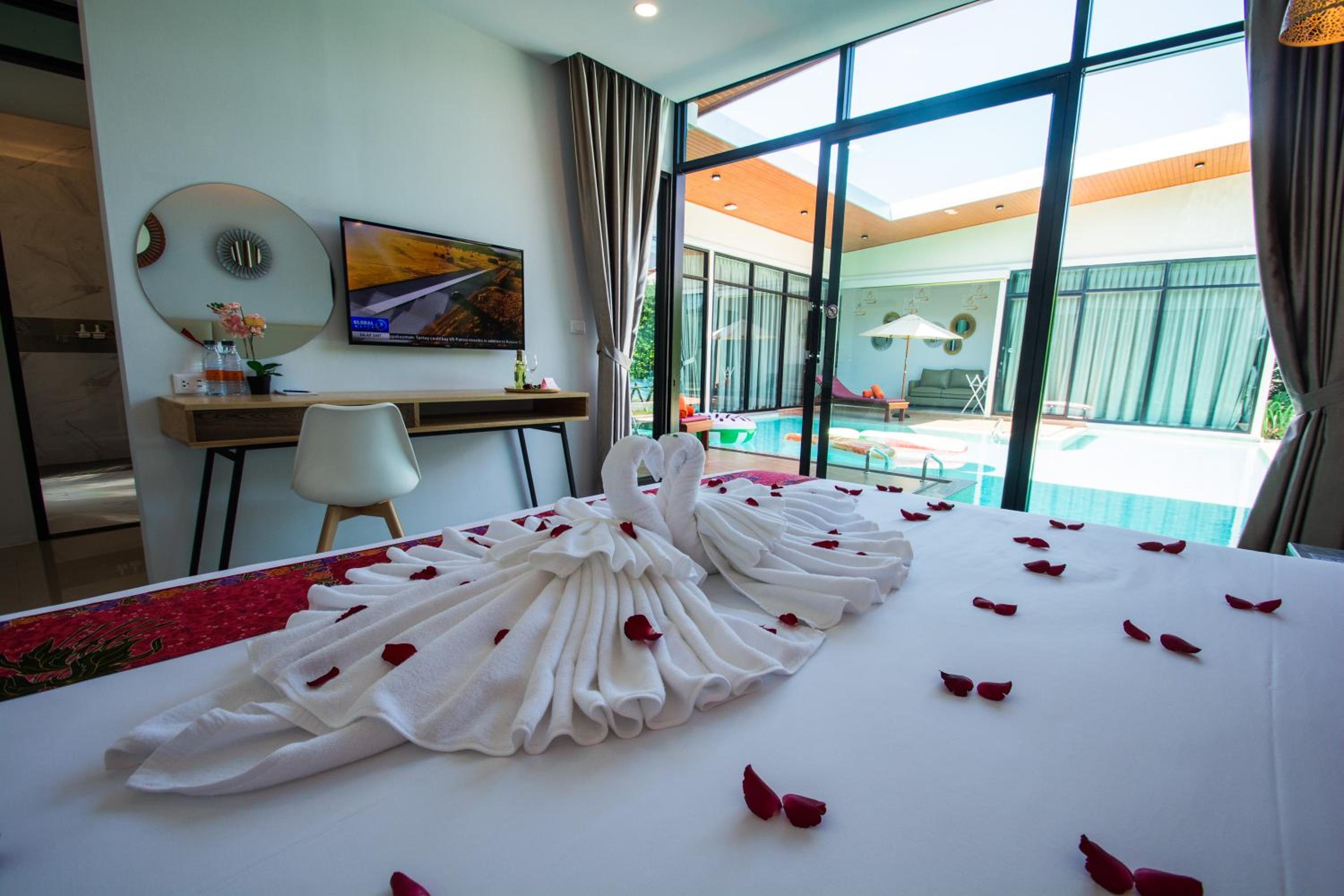 Four Bedroom Private Pool Villa - Photo 27
