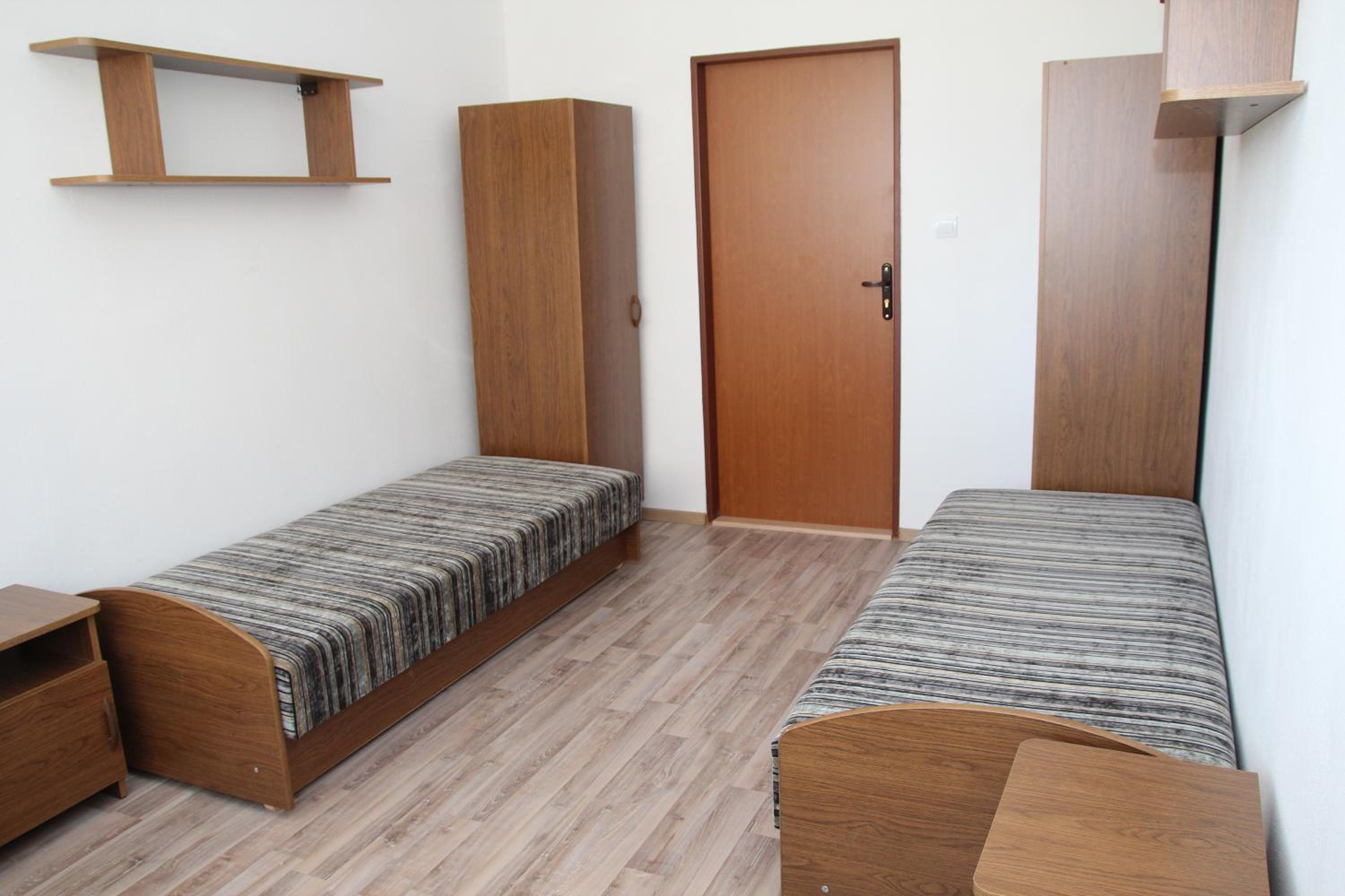 Double or Twin Room with Shared Bathroom photo 1