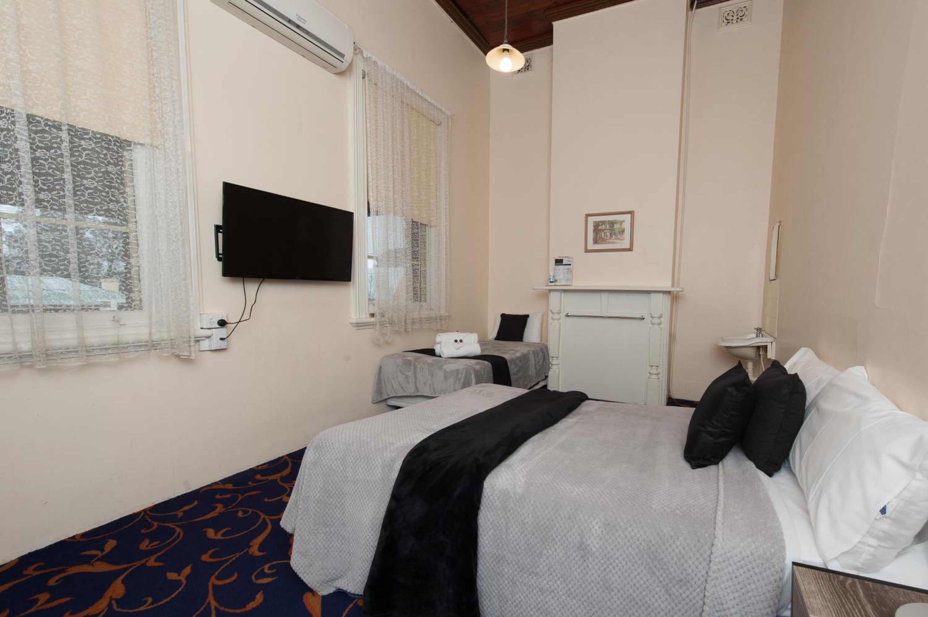 Budget Single Room