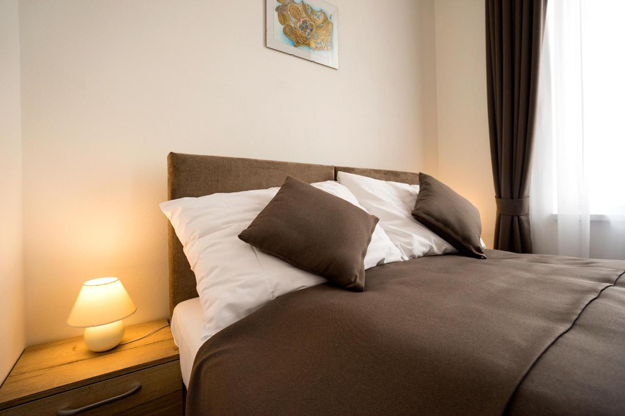 Double or Twin Room - Photo 8