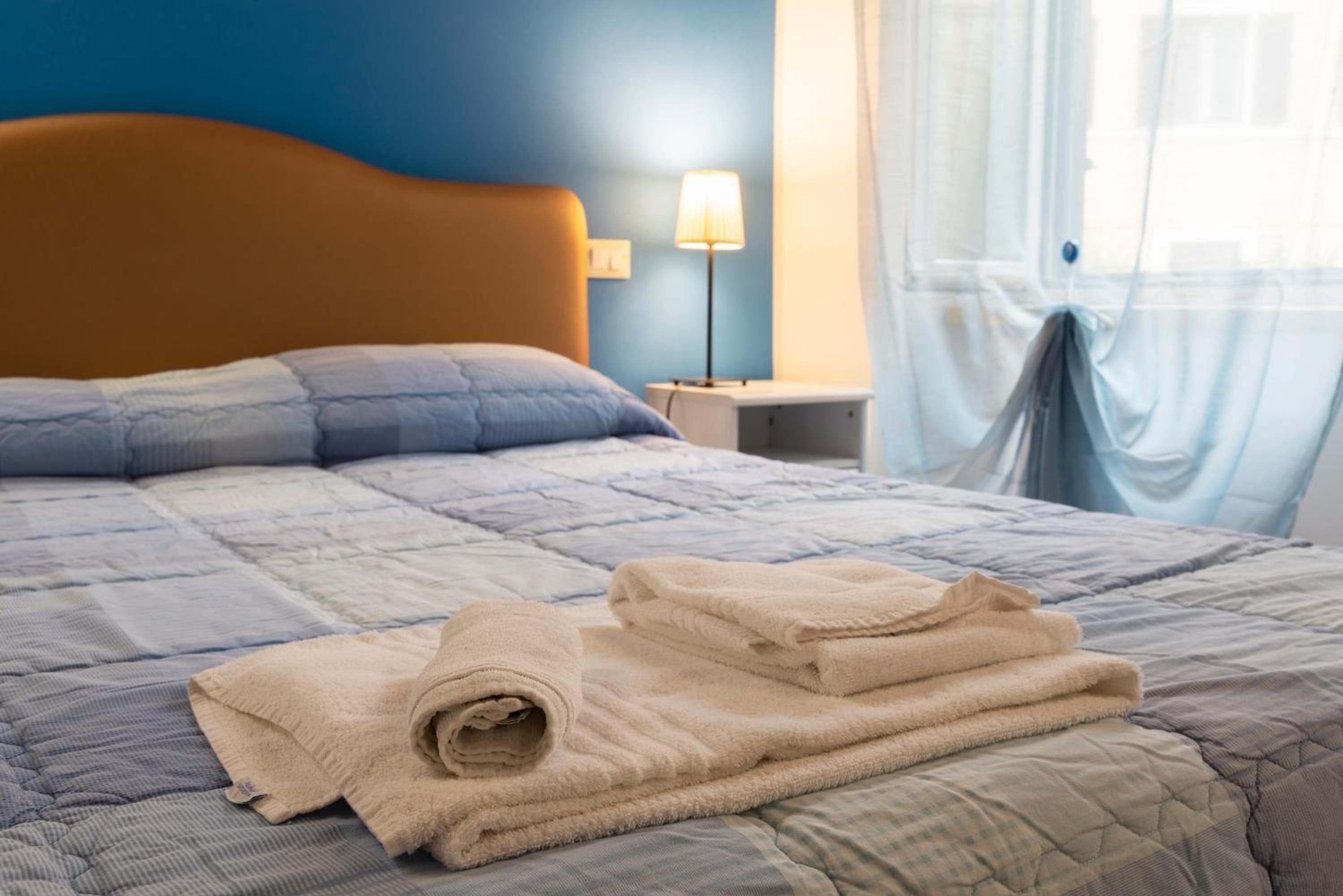 Double Room with Shared Bathroom photo 1