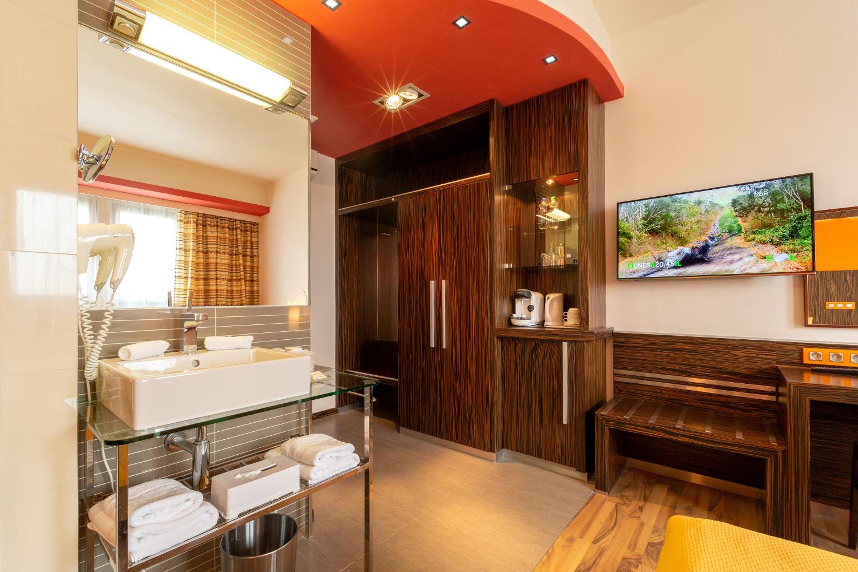 Design Double Room