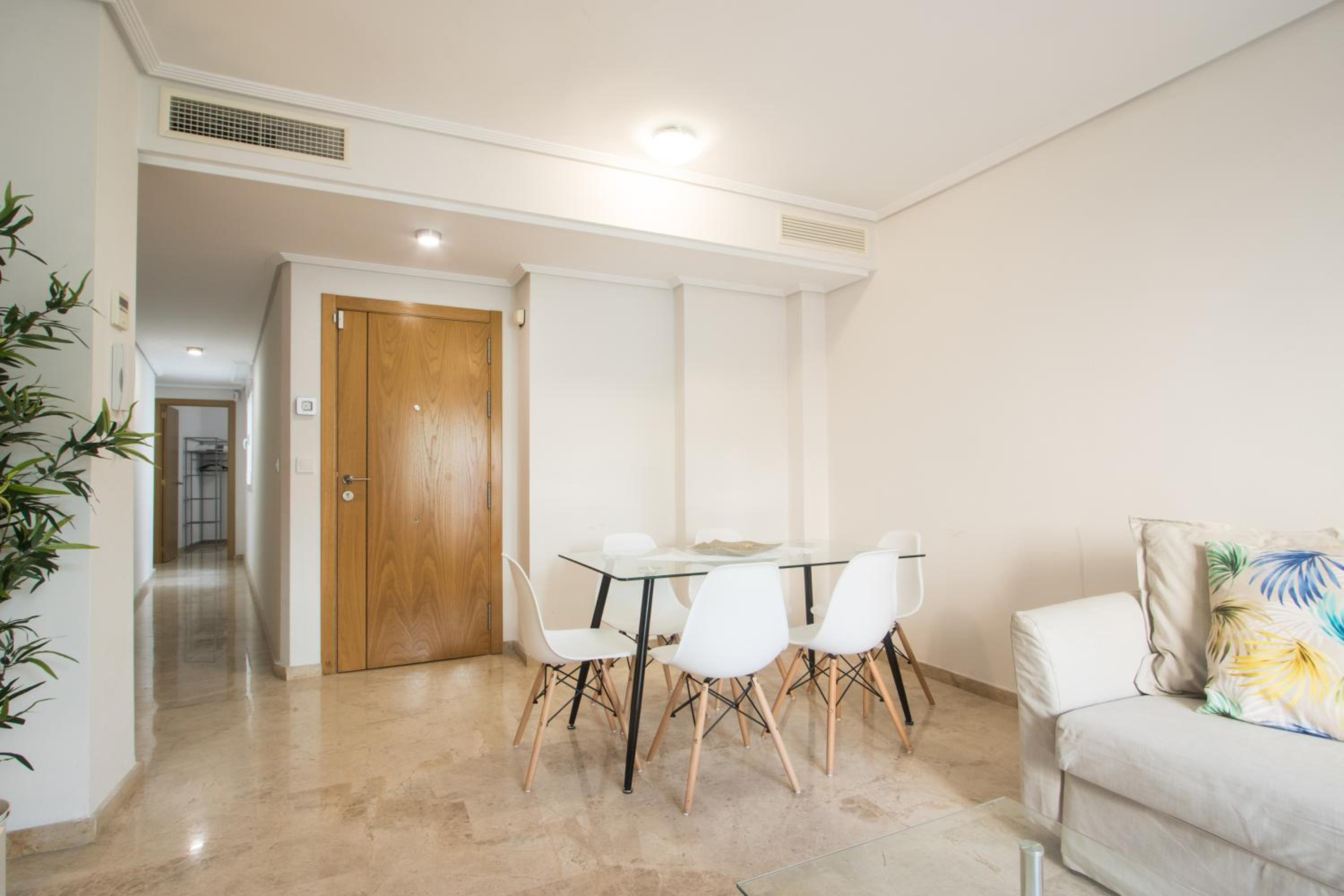 Apartment - Photo 2