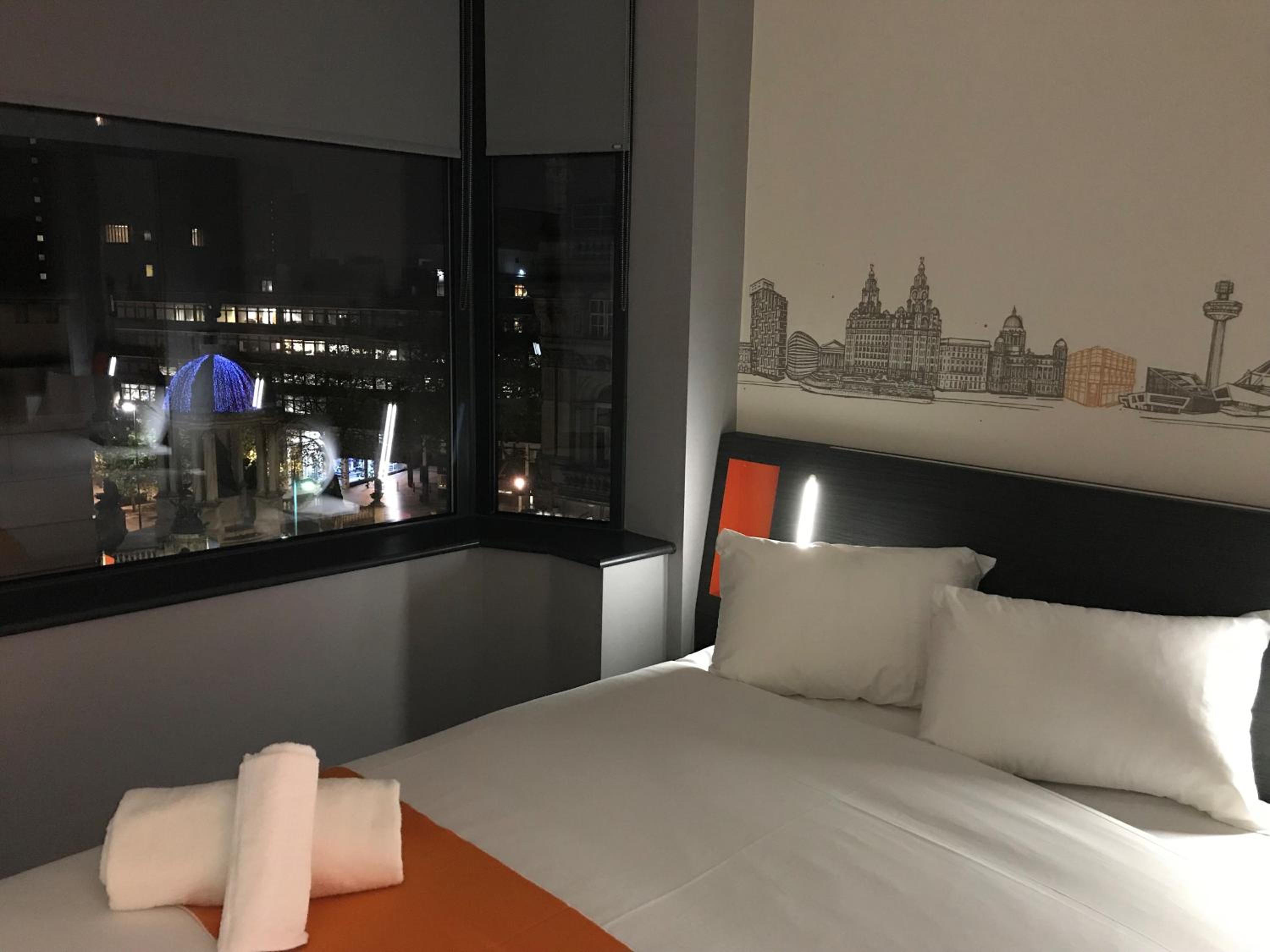 Double Room with Window photo 2