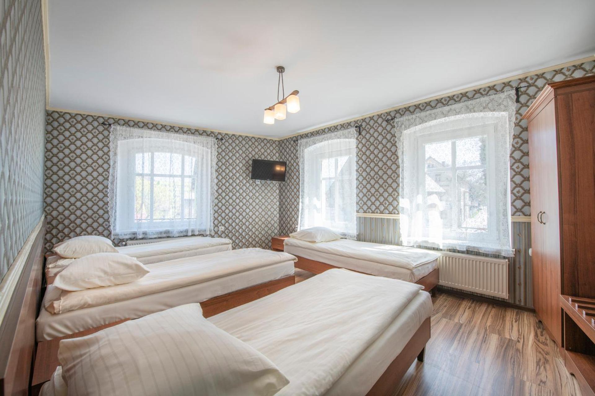 Three-Bedroom Apartment (9 Adults) - Photo 1