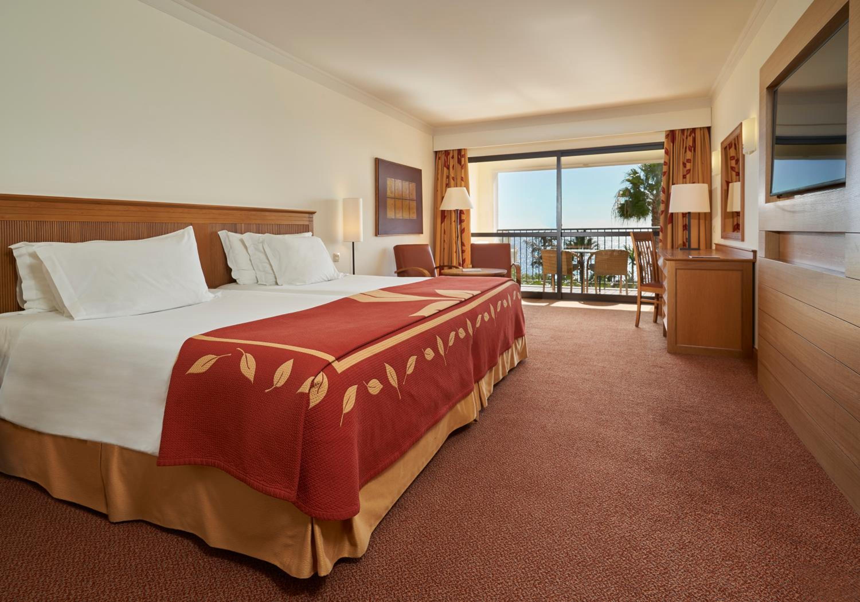 Room with Sea View - Photo 1