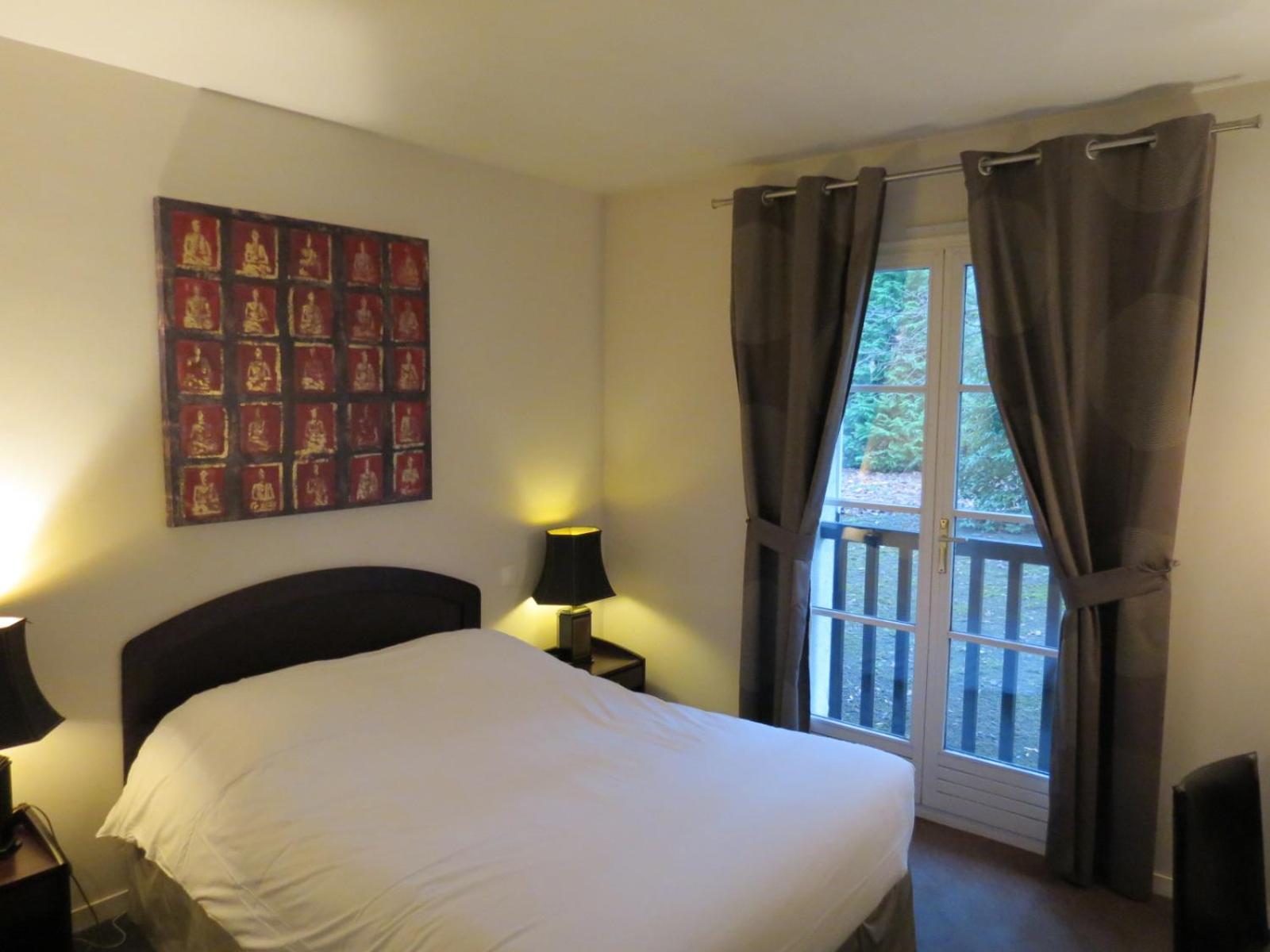 Suite - Photo 4