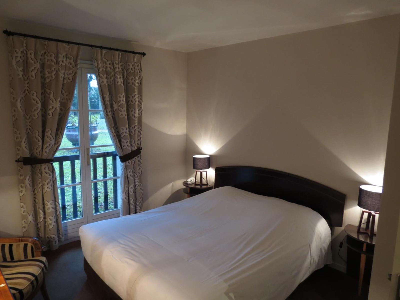 Suite - Photo 8