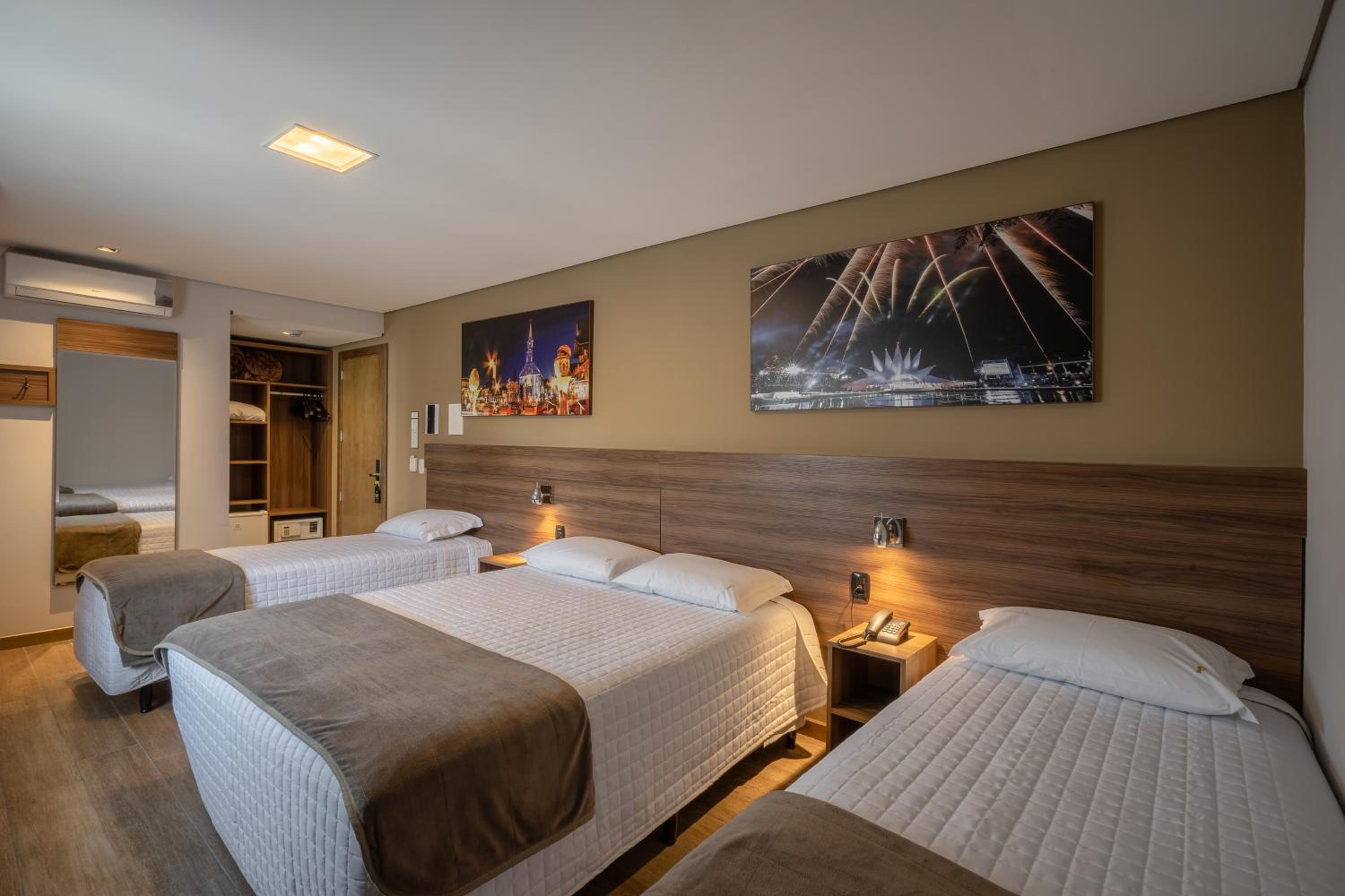 Luxury Quadruple Room