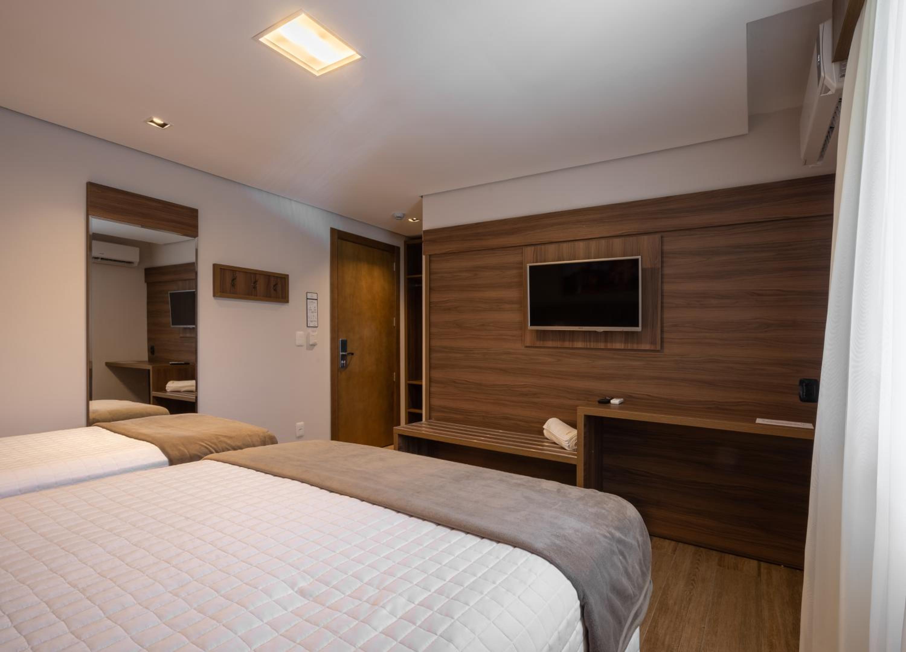 Luxury Triple Room