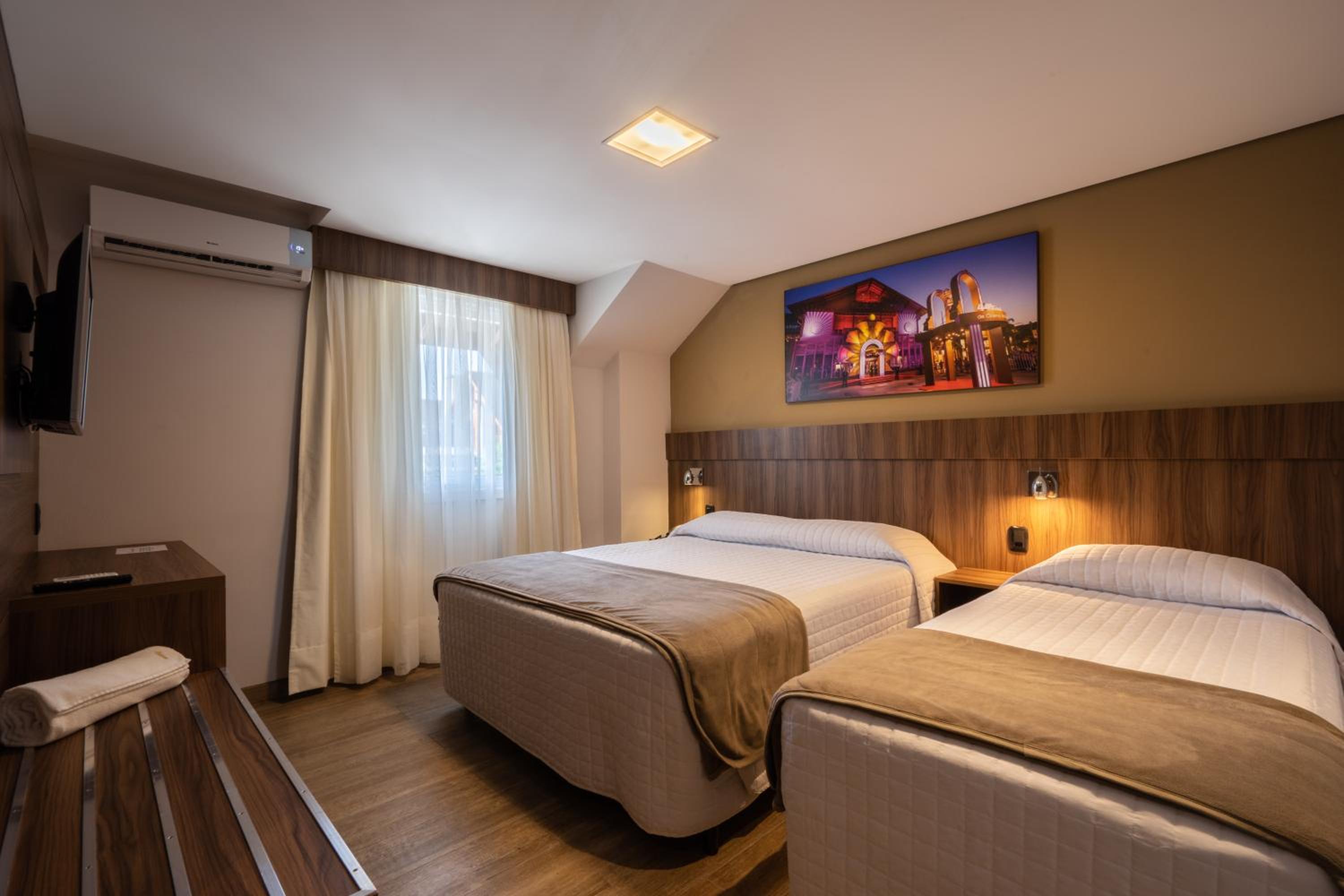 Luxury Triple Room