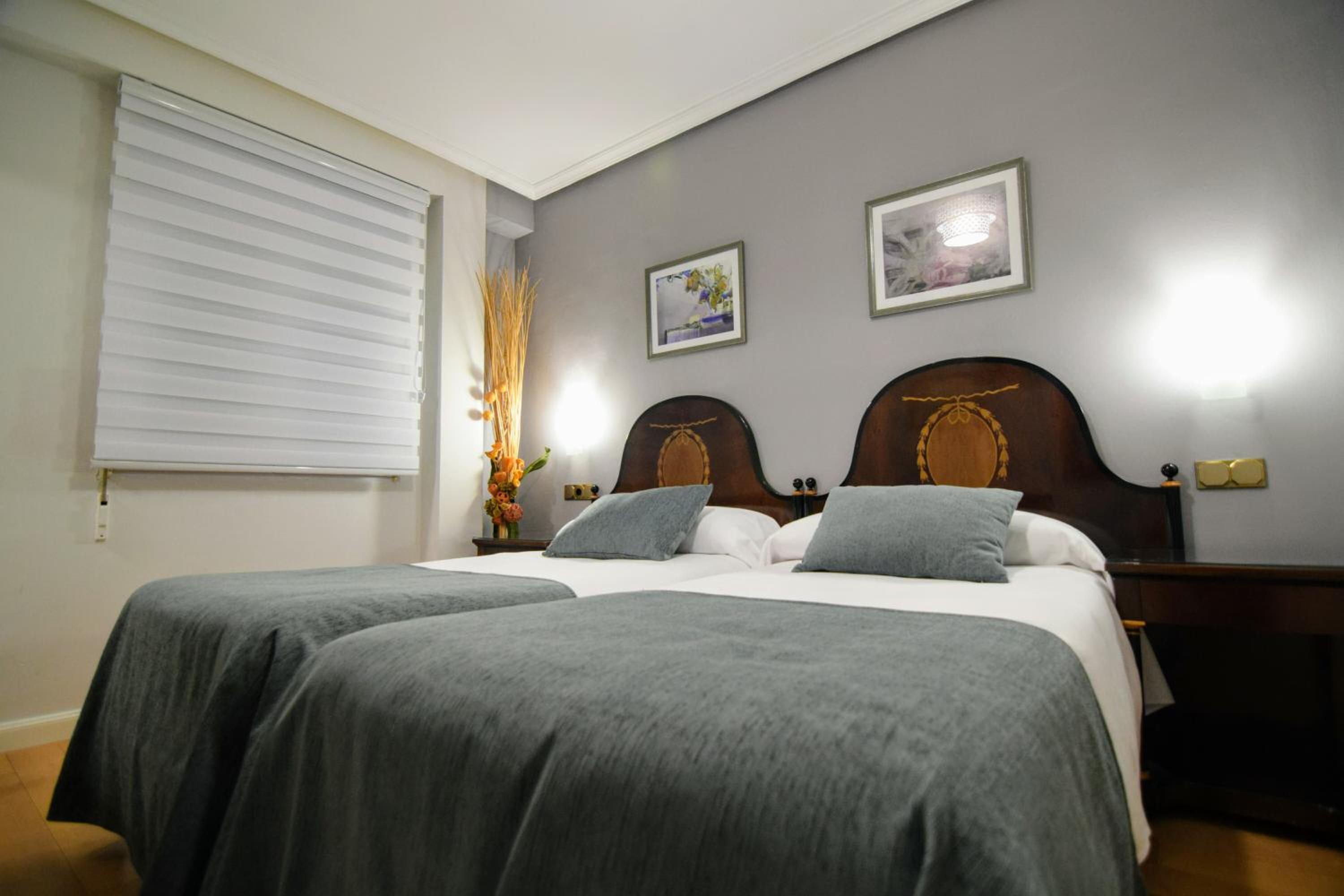 Double or Twin Room photo 3