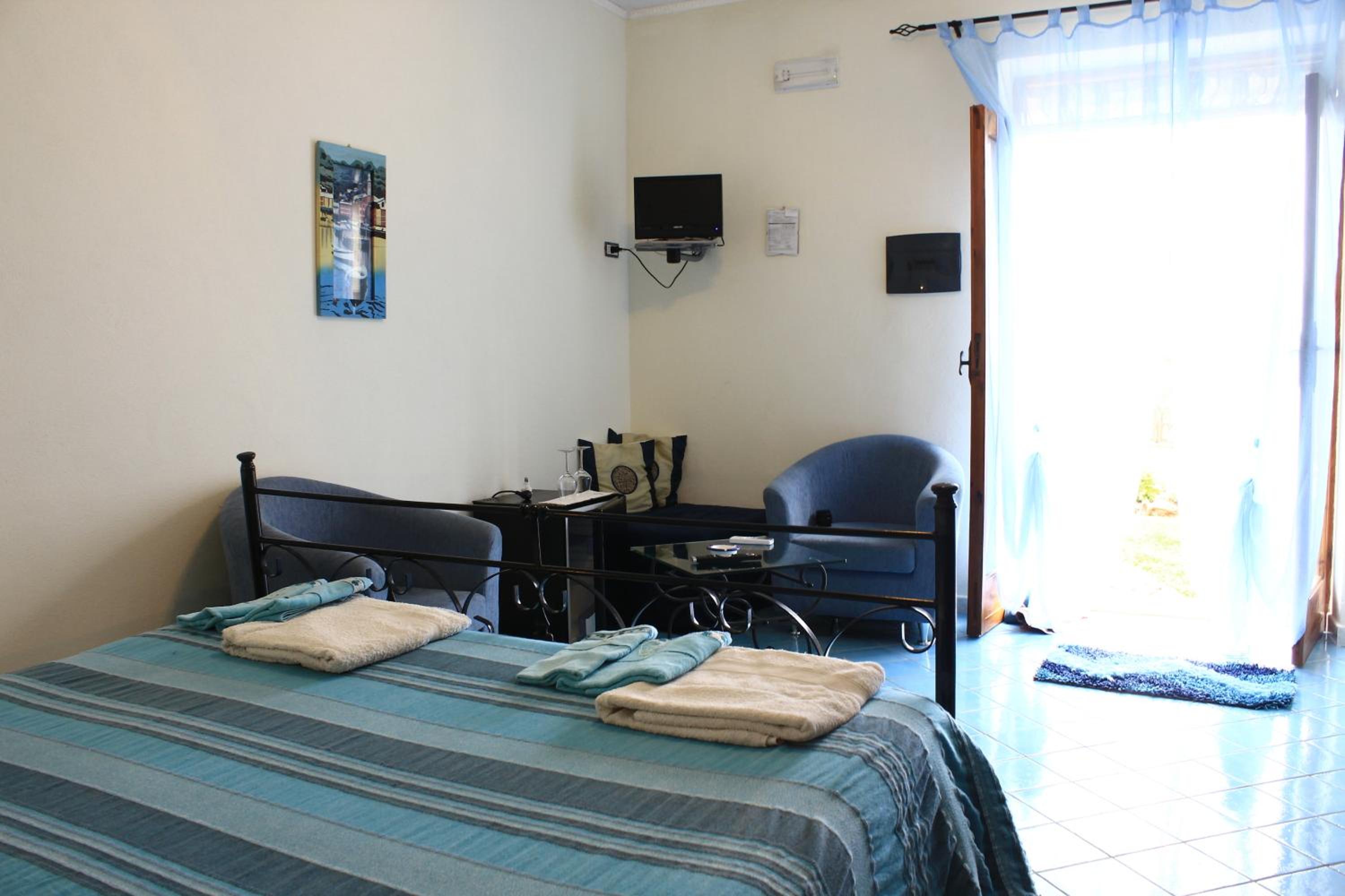 Double Room with Panoramic View - Photo 7