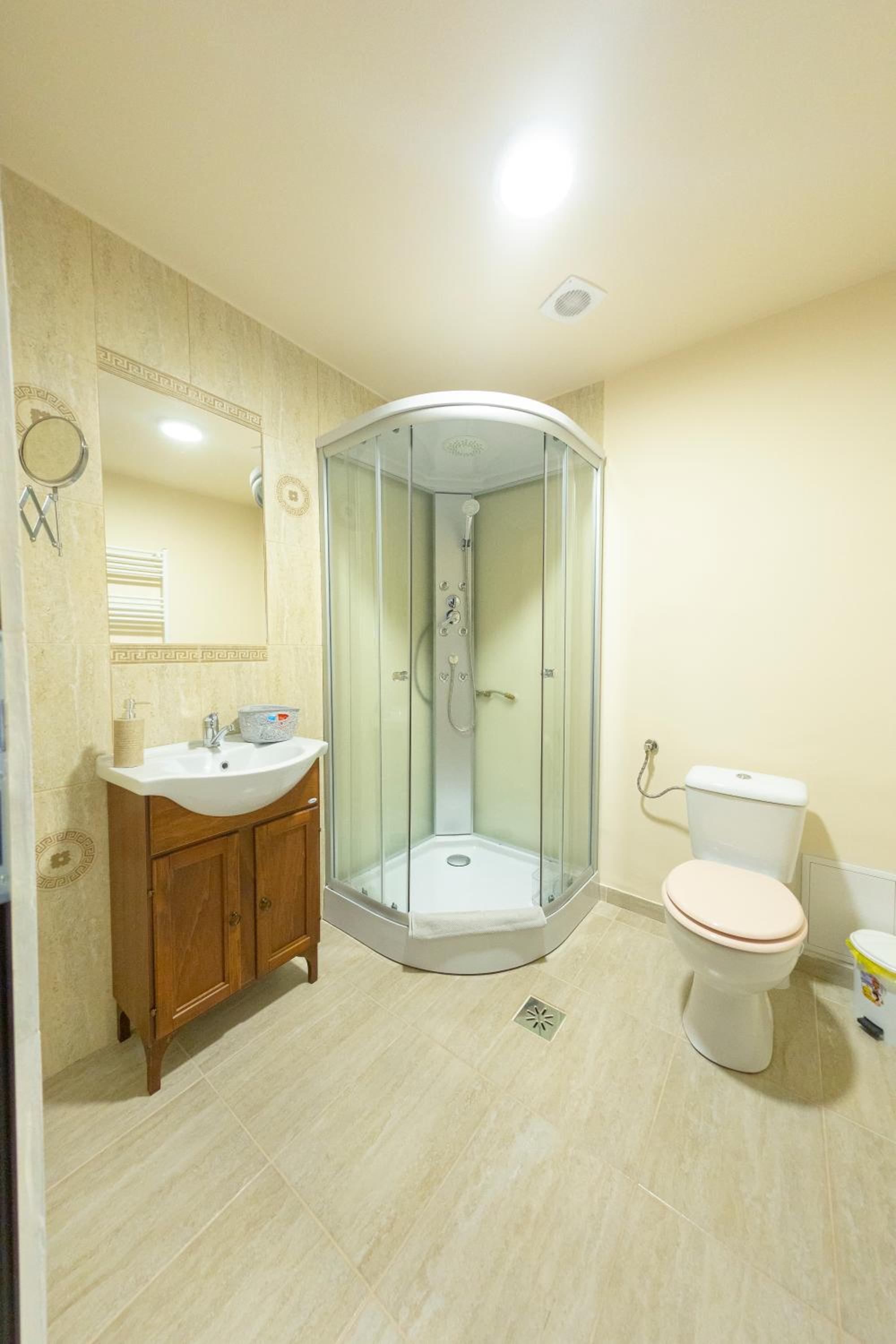 Double Room with Garden View - Photo 5