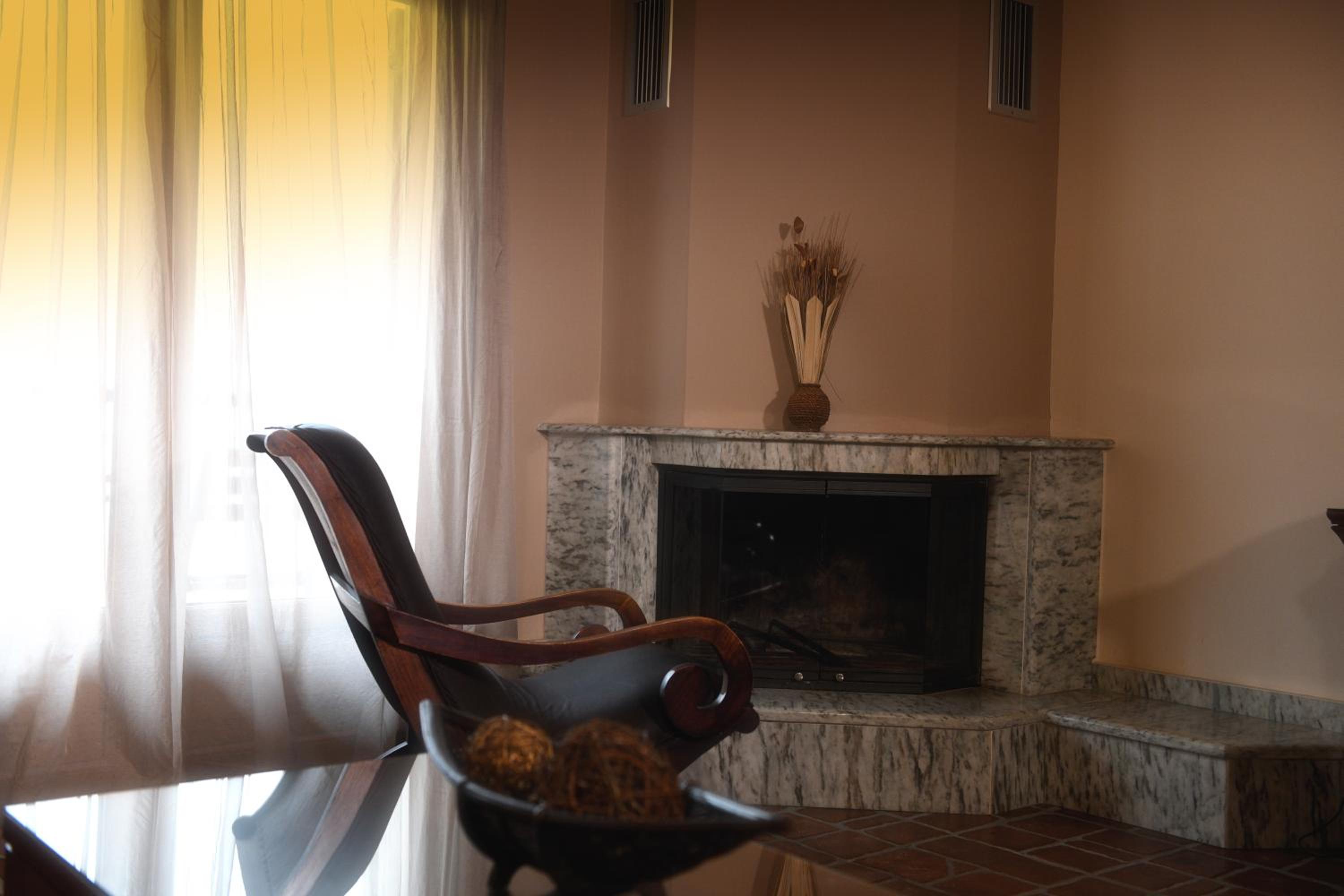 Two-Bedroom Apartment - Split Level - Photo 7