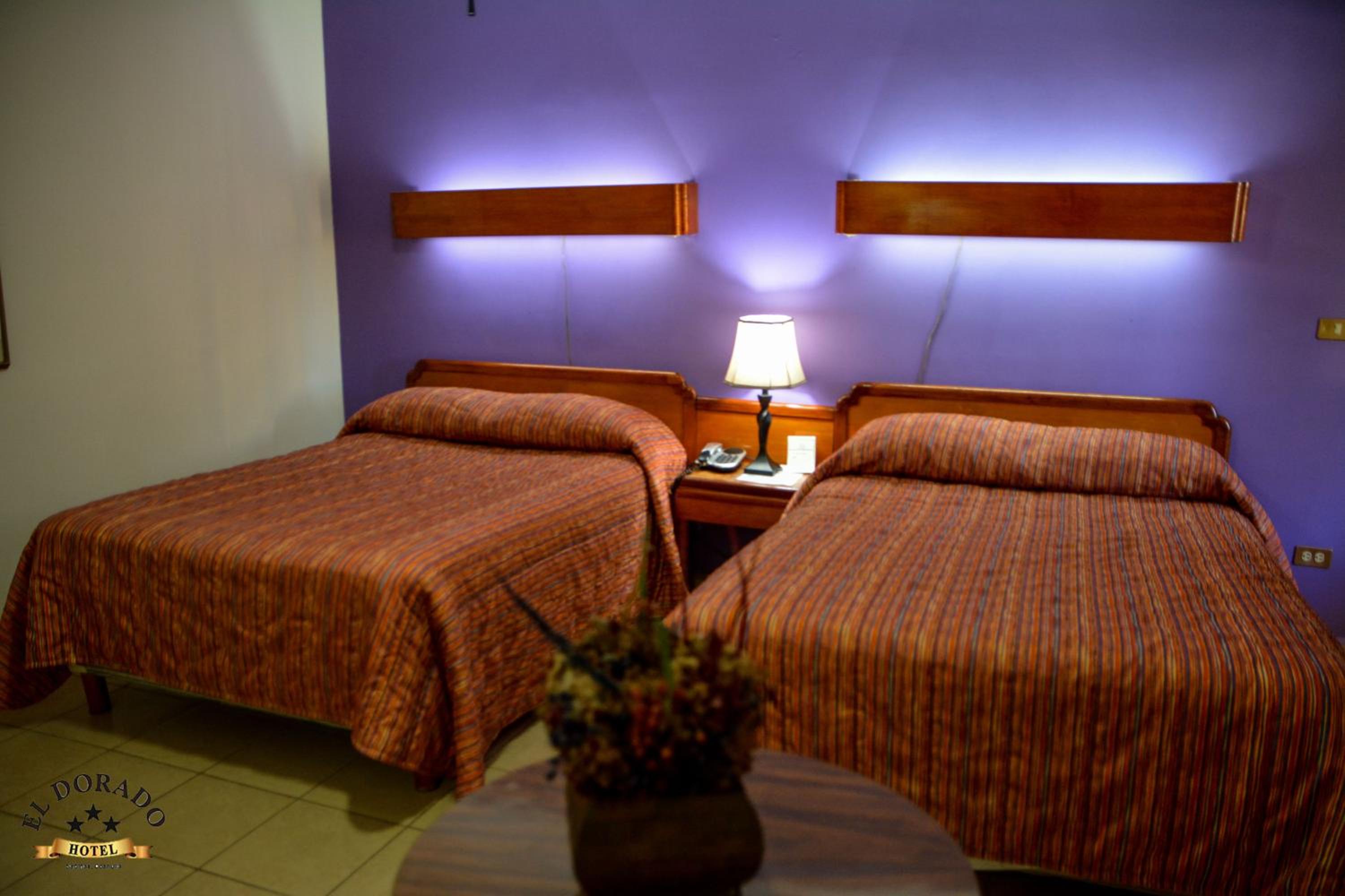 Standard Twin Room - Photo 1
