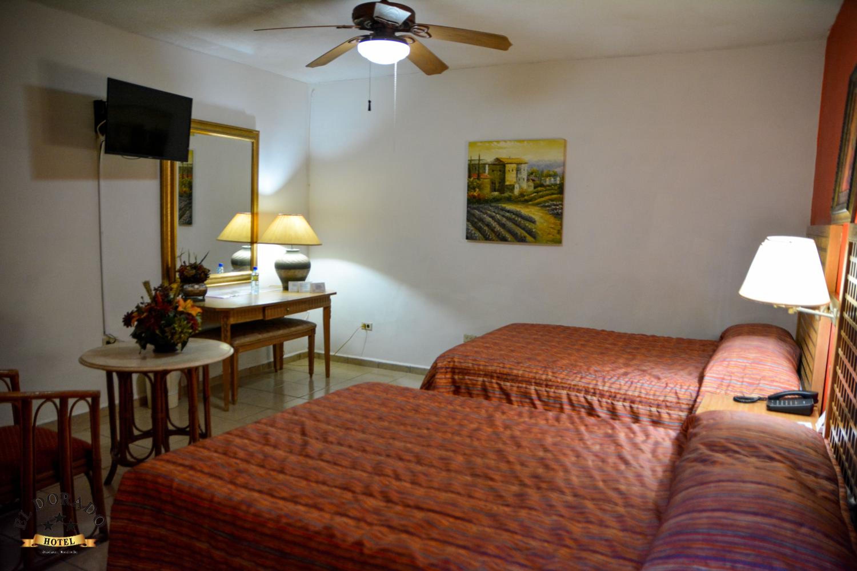 Standard Twin Room - Photo 9