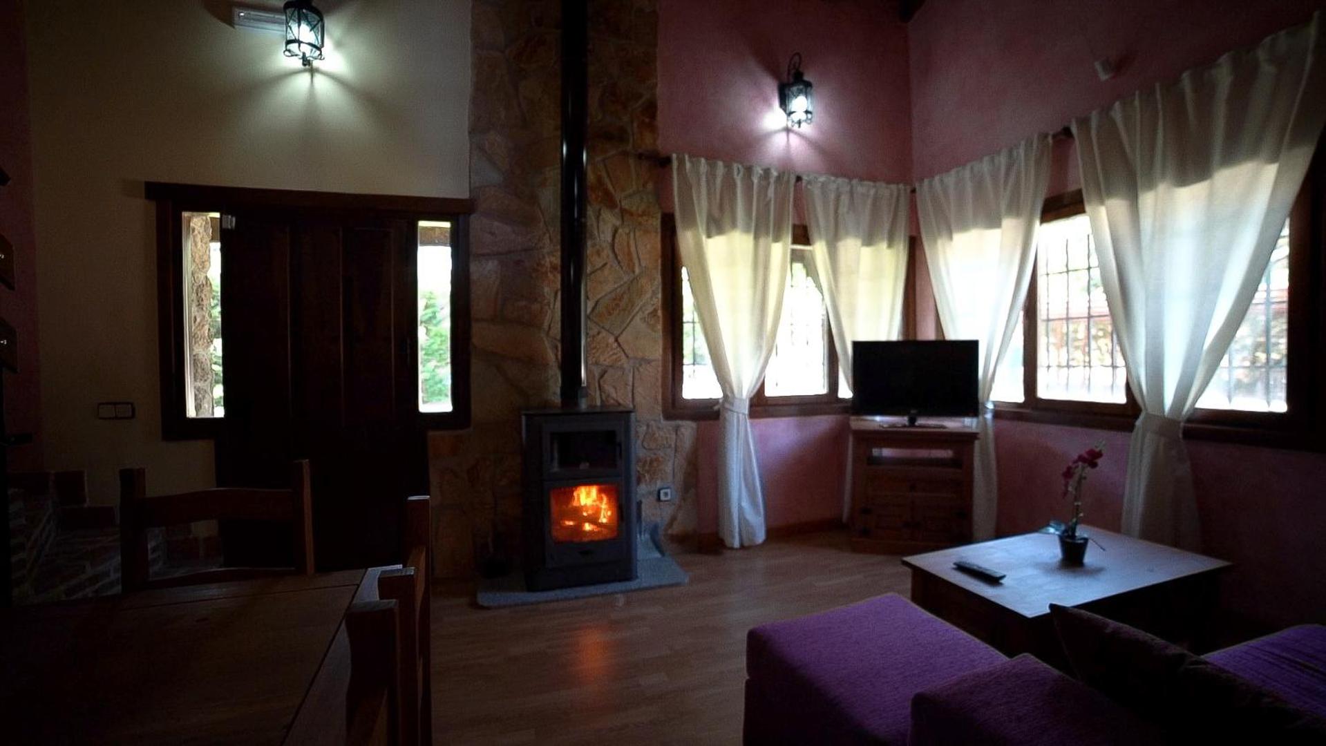 Three-Bedroom House photo 2