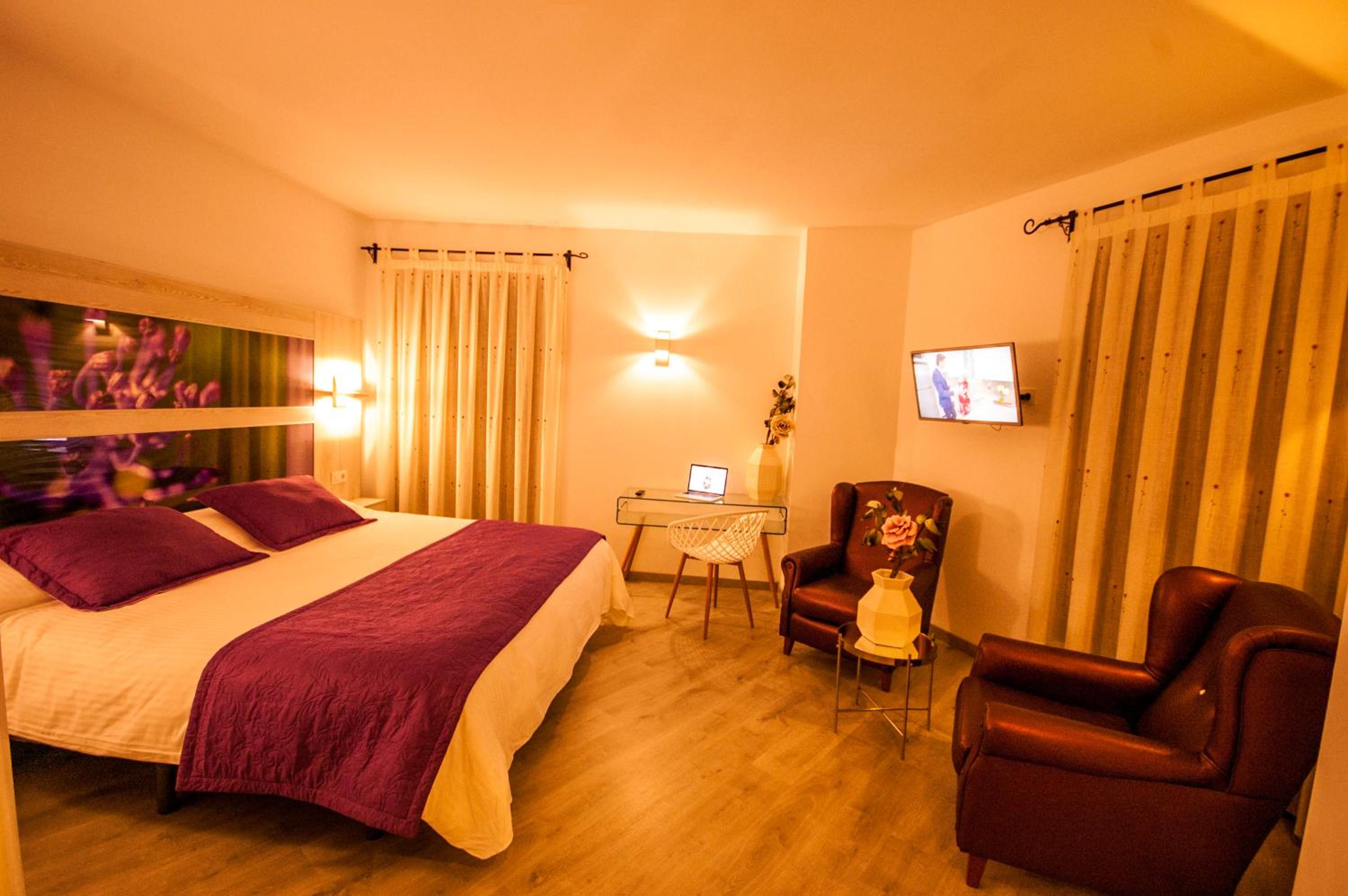 Superior Double Room - Photo 7