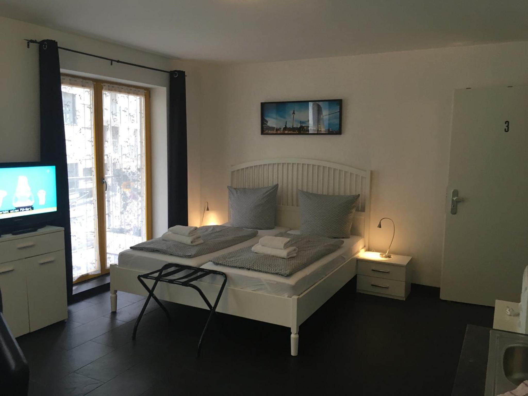 Studio Apartment photo 3