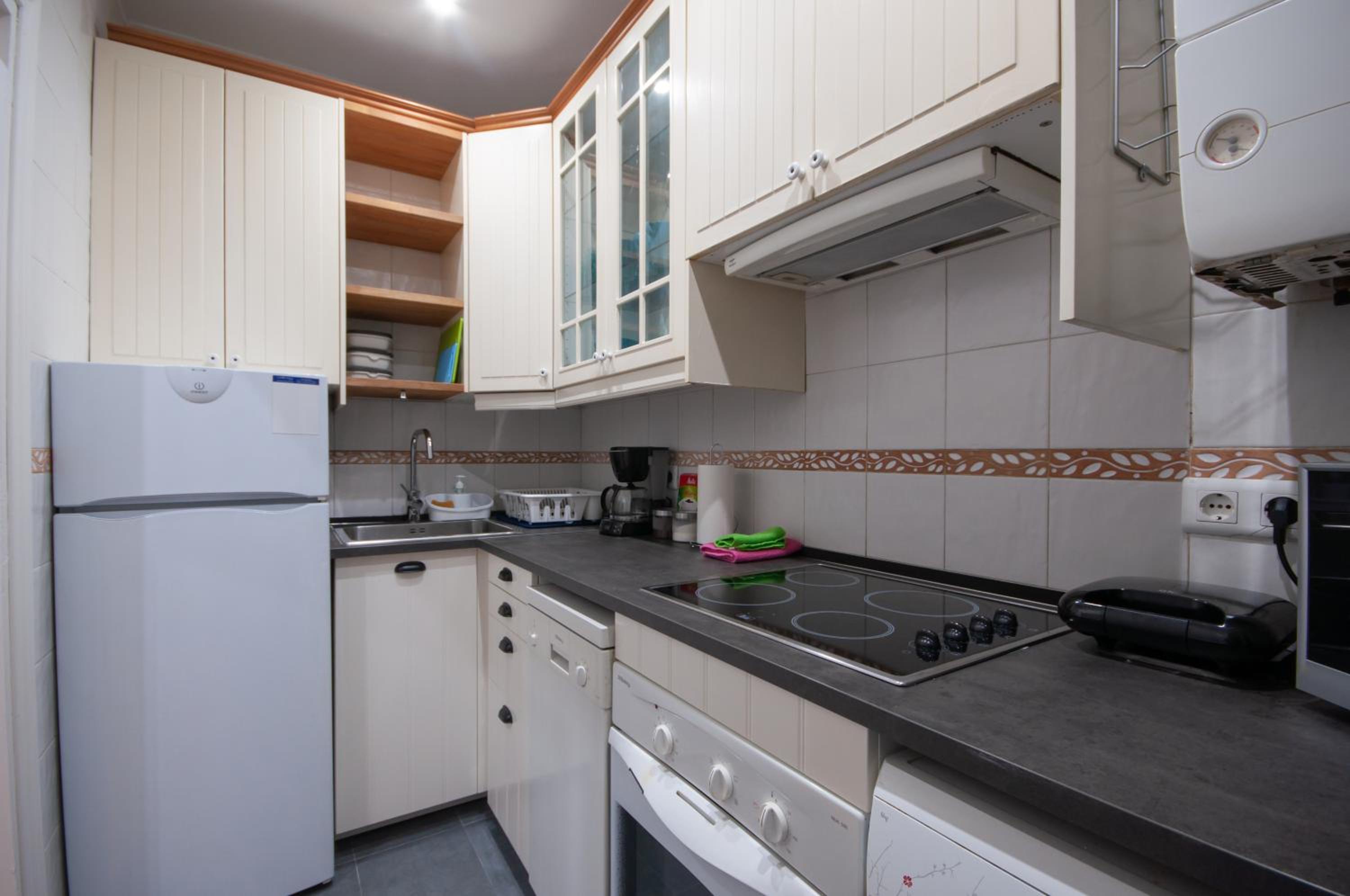 Apartment - Photo 3