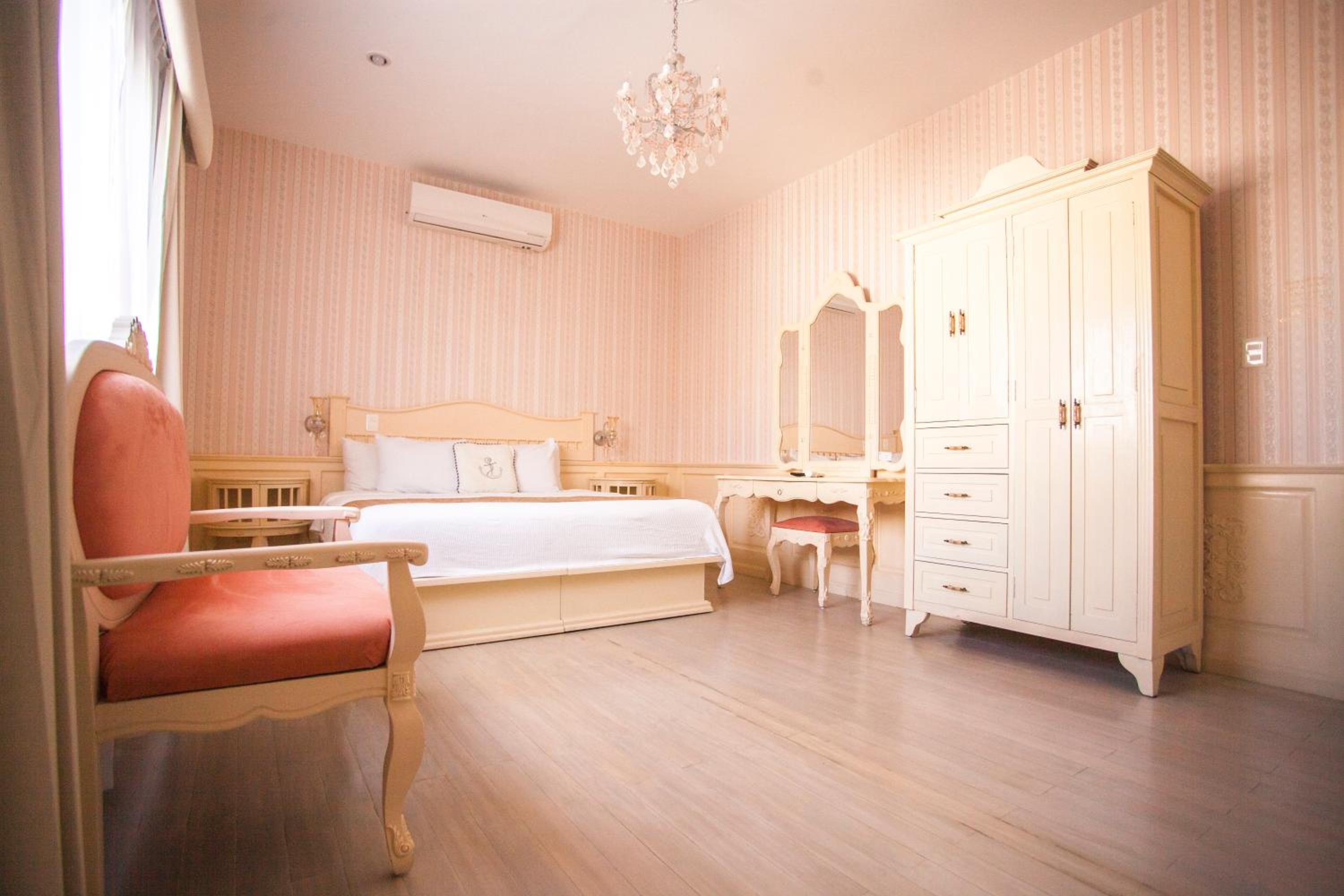 Deluxe Queen Room photo 2