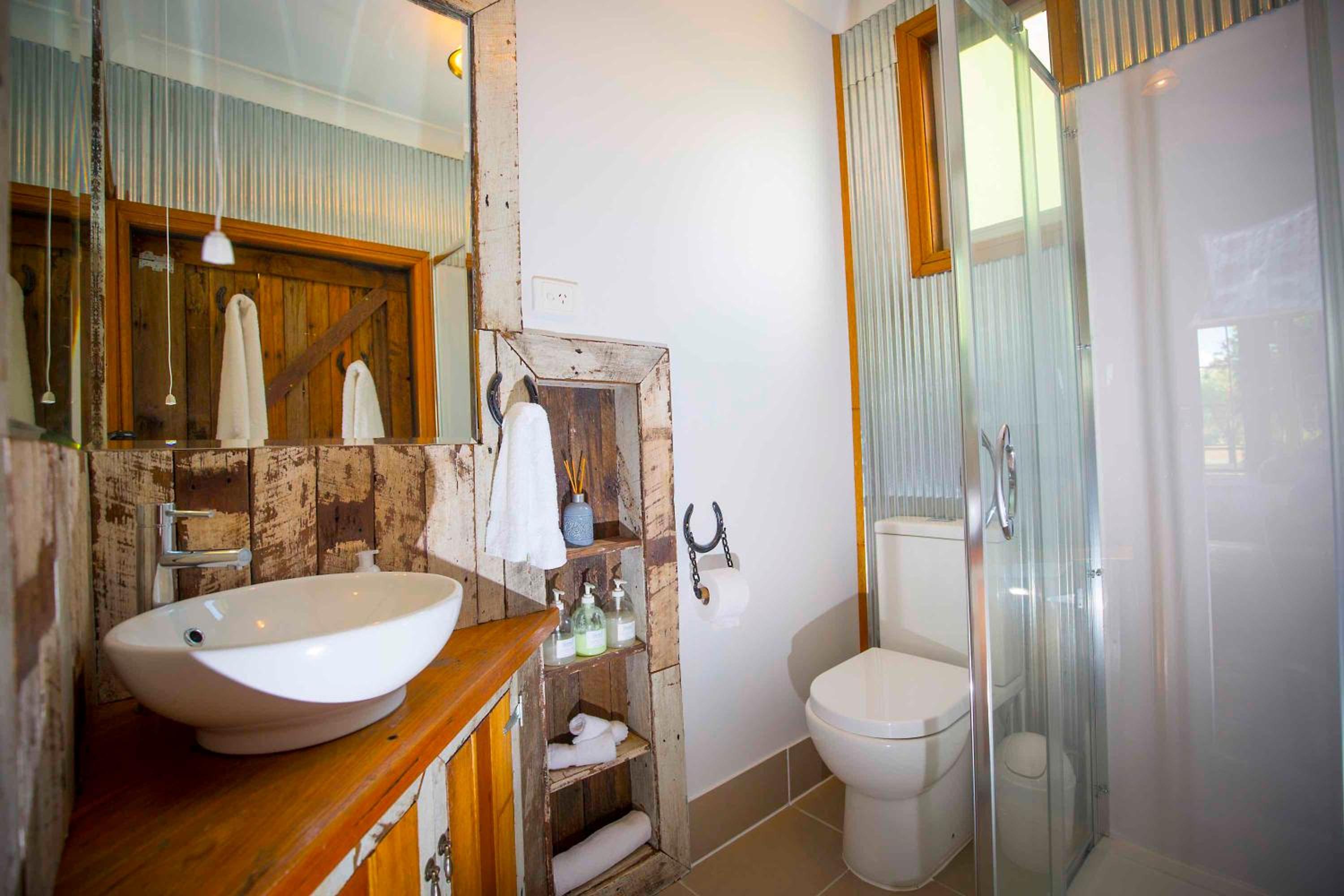 One-Bedroom Vacation Home - Photo 9