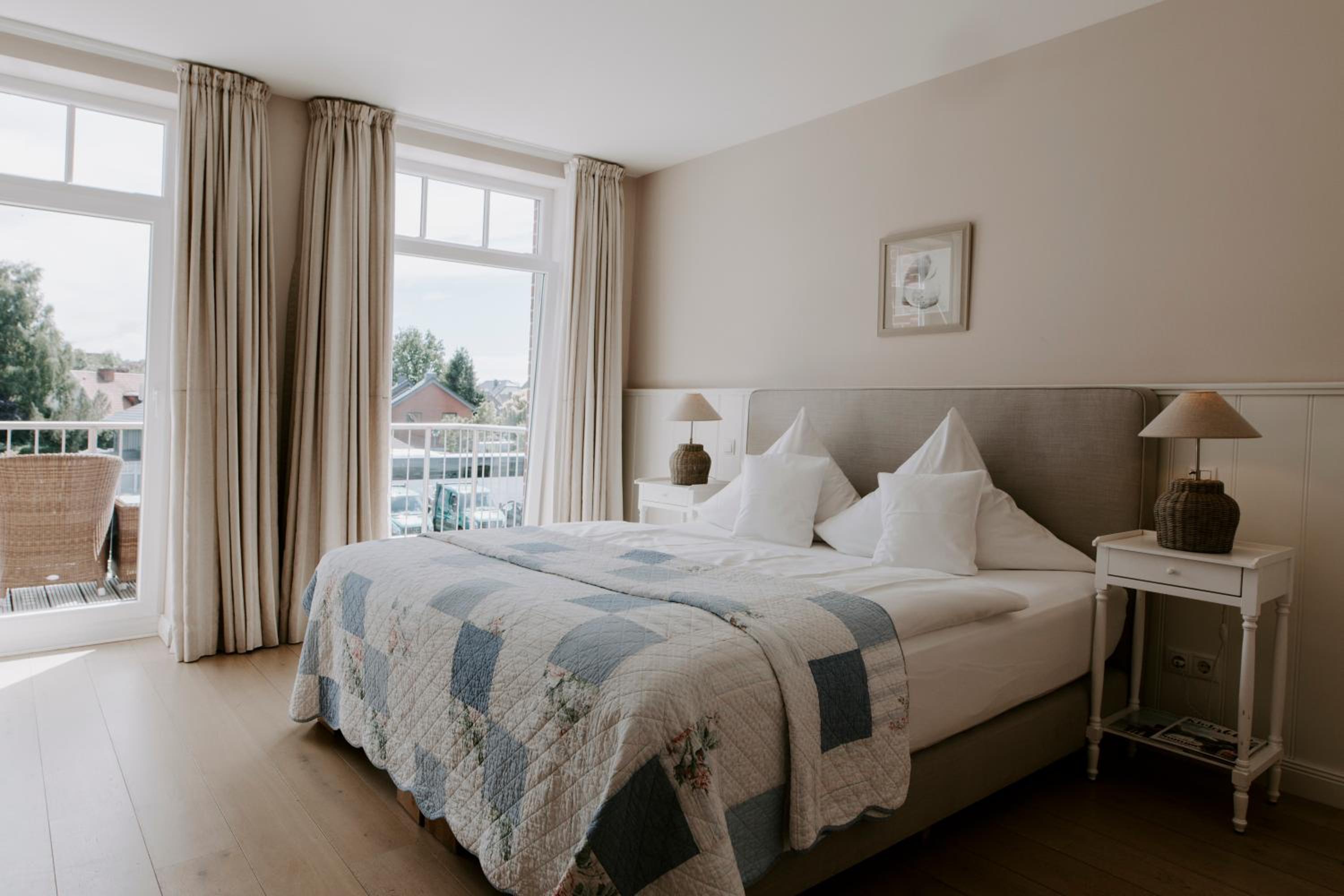 Double Room - Land Side (MS Europa) photo 2