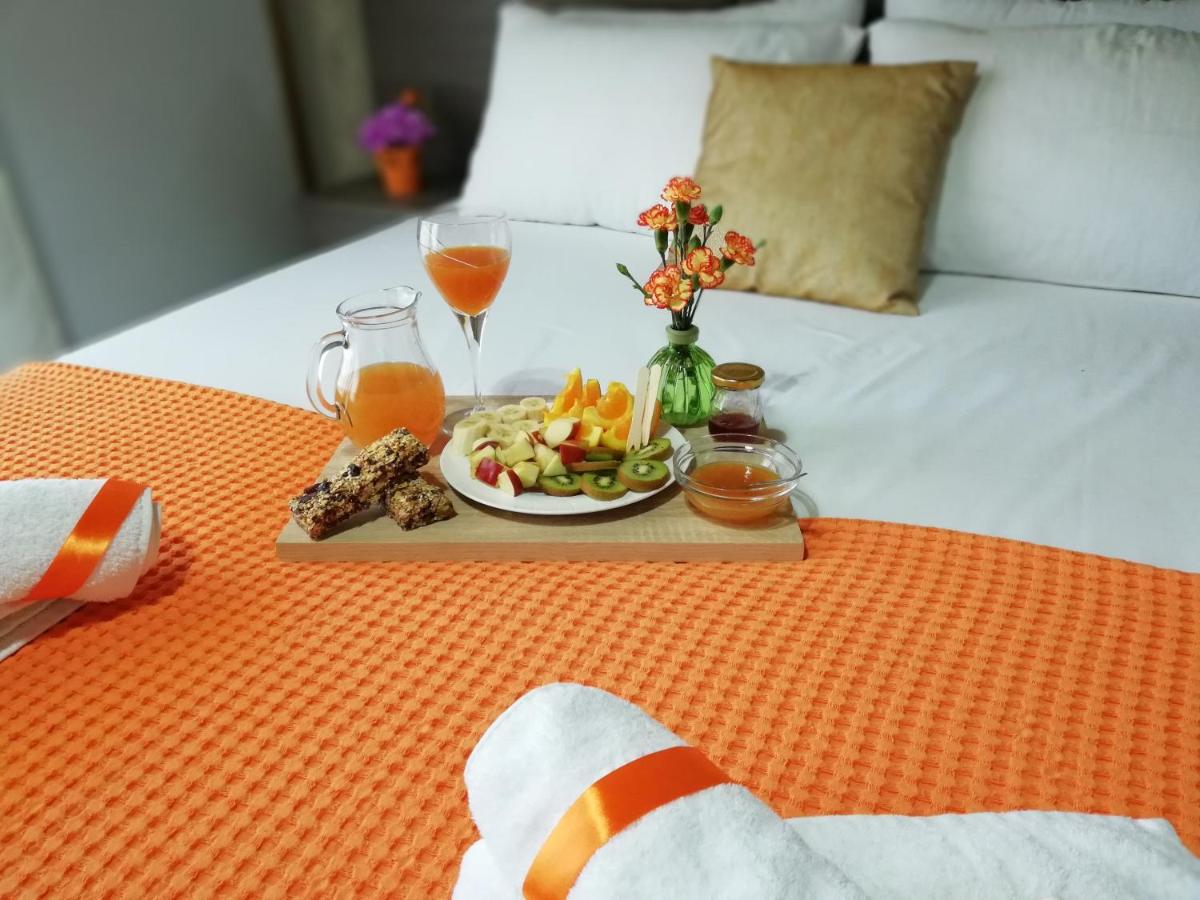 Deluxe Double Room (2 Adults + 1 Child) - Photo 5