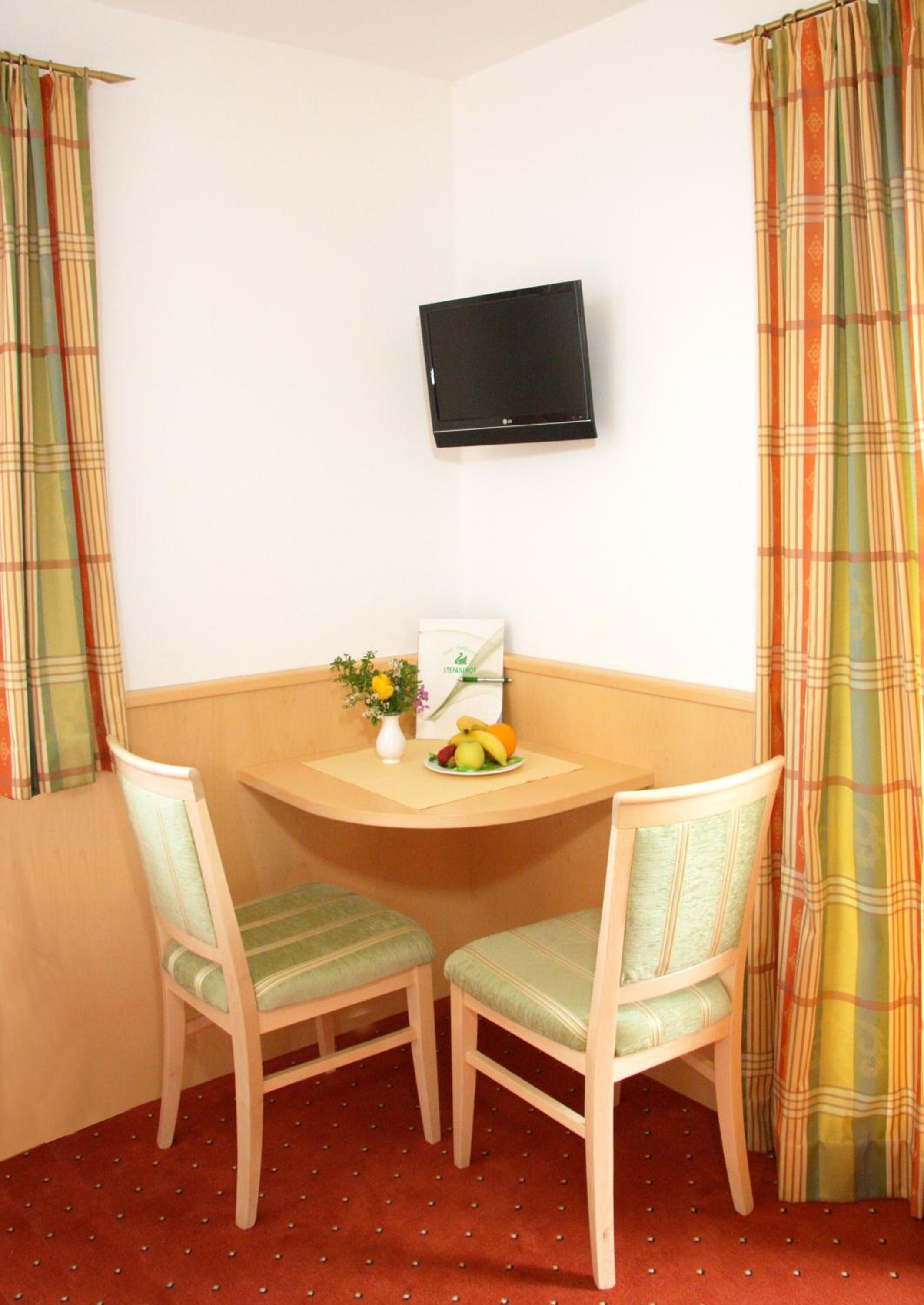 Small Double Room with Balcony and Mountain View photo 3