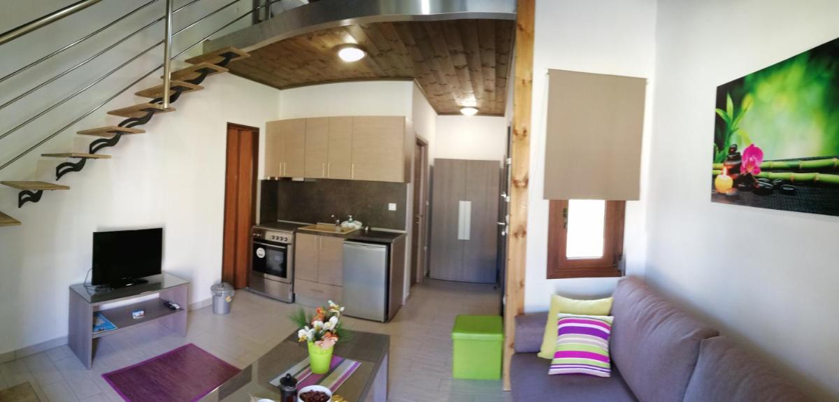 Deluxe Family Room photo 2