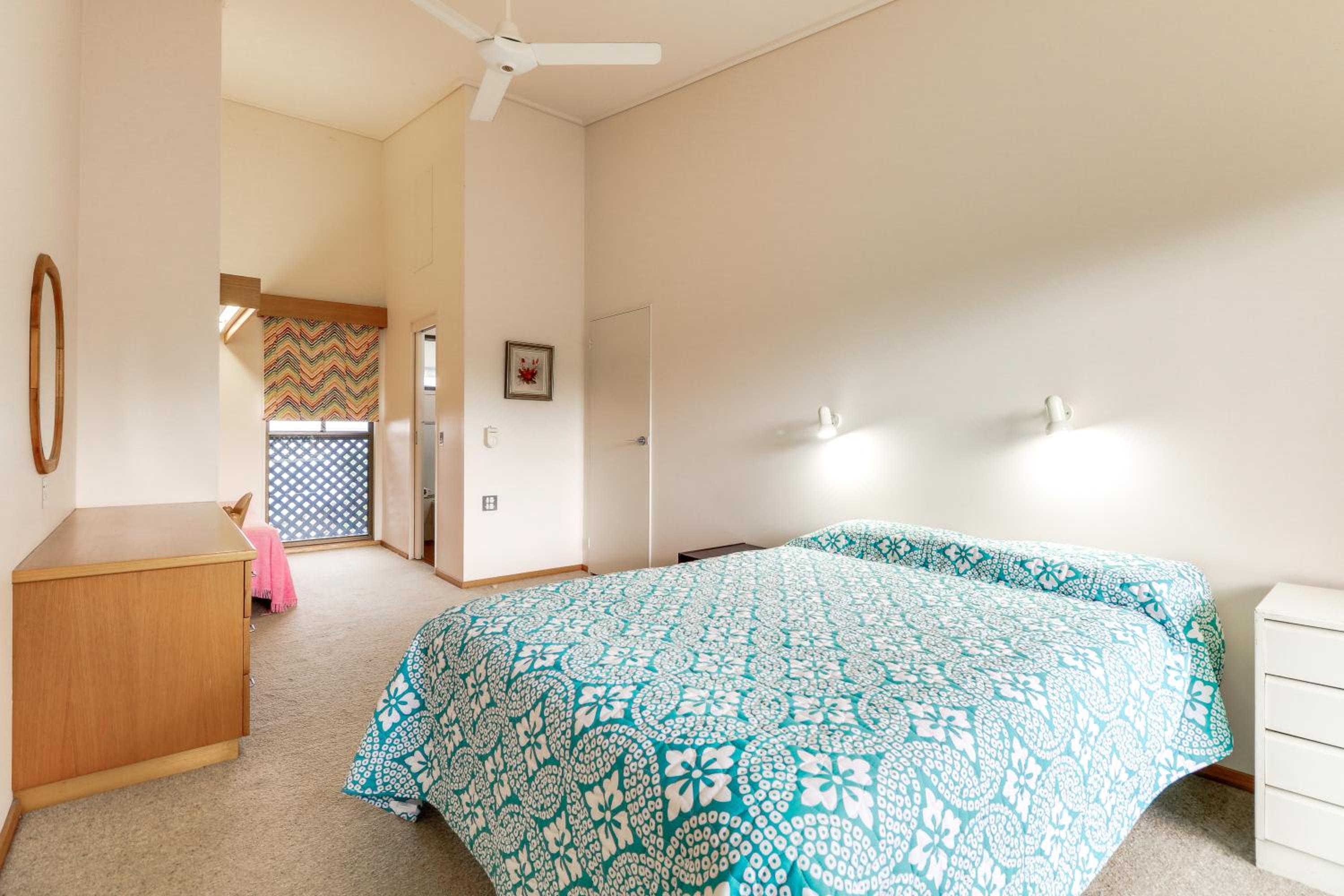 Three-Bedroom Vacation Home  photo 3