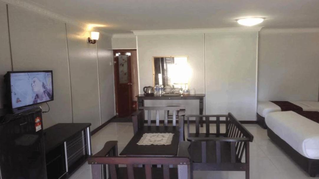 Family Room photo 1