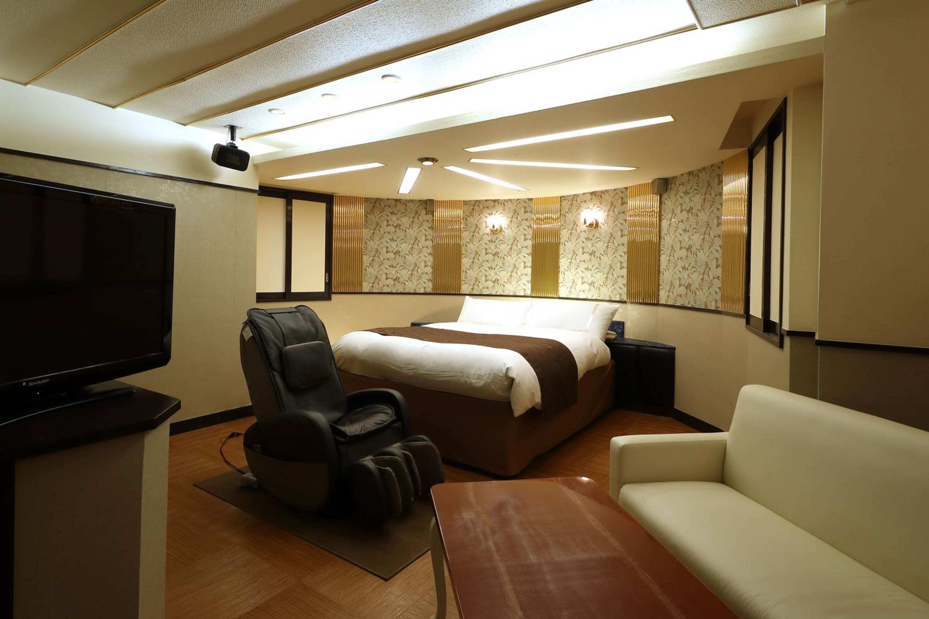 Double Room - Photo 14