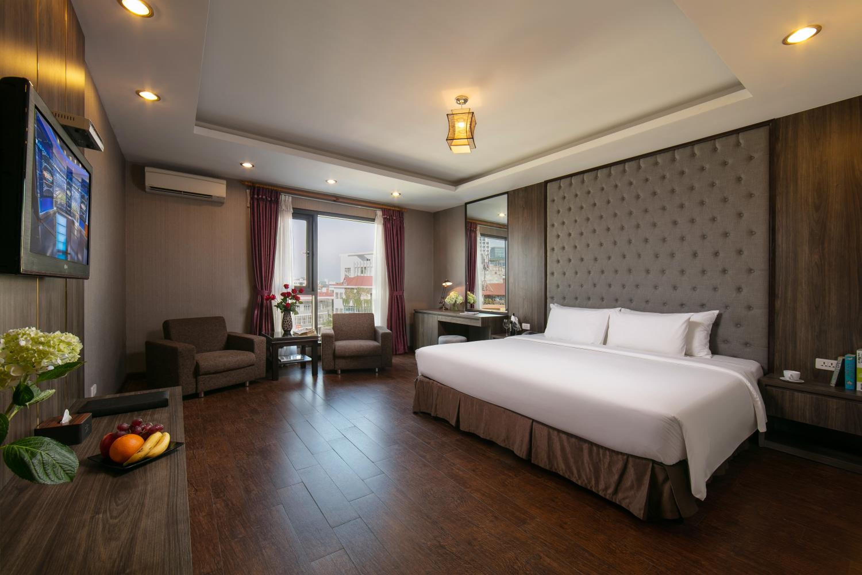Suite with City View