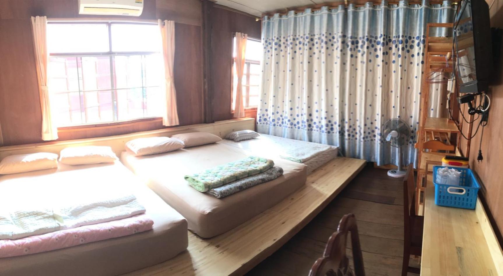 Standard Family Room - Photo 1