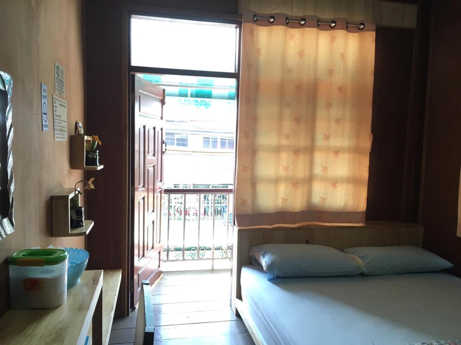 Budget Double Room - Photo 3